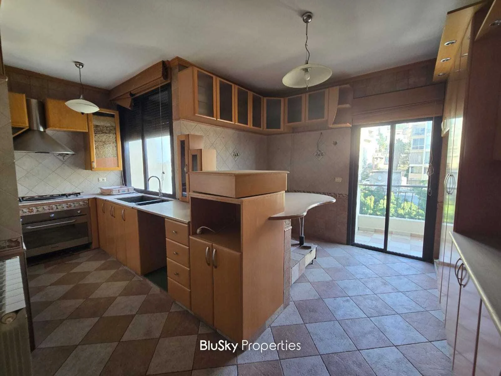 Duplex 210m² Terrace for Sale in Mansourieh — photo 4