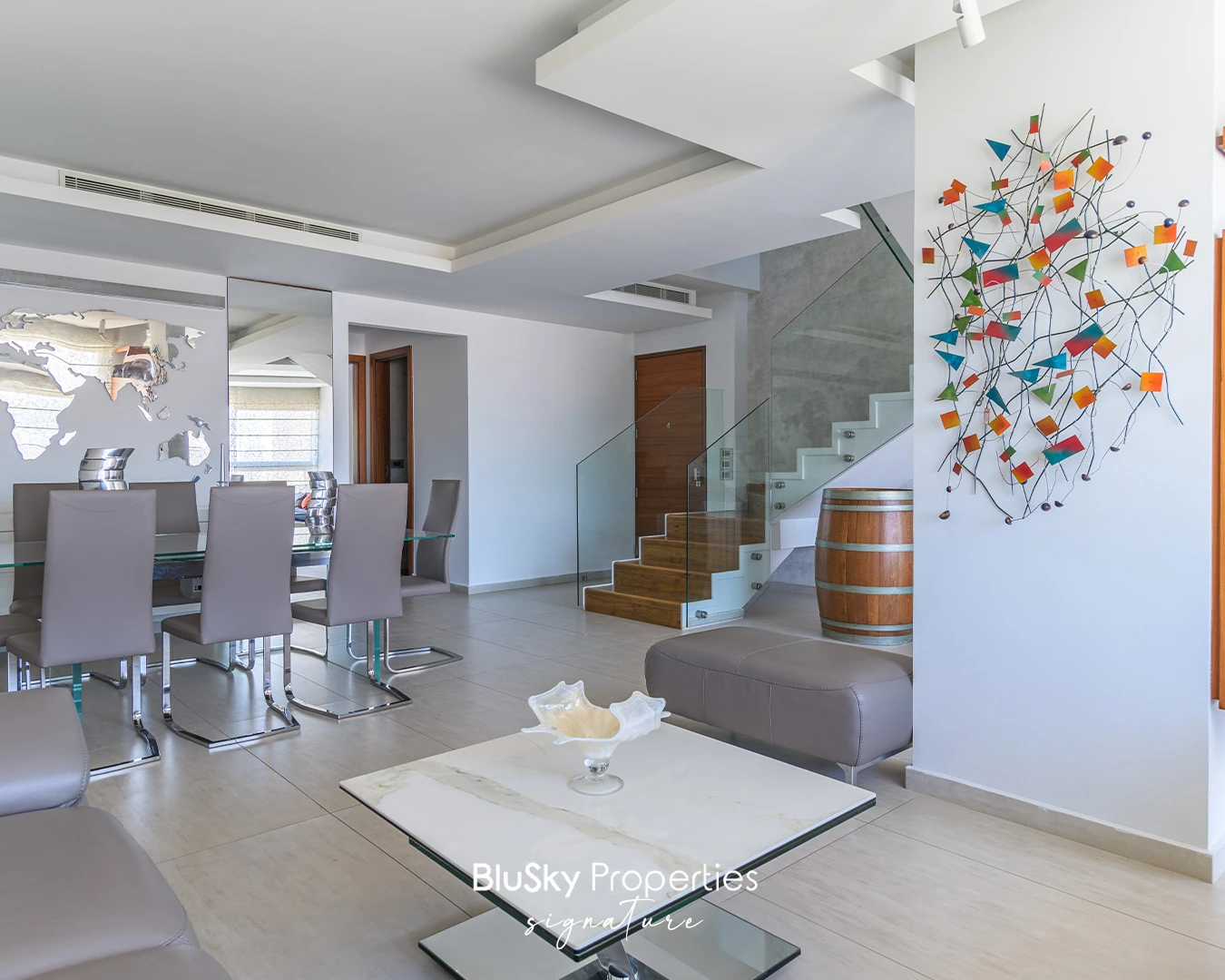 Duplex 220m² with Terrace for Rent in Mansourieh — photo 3