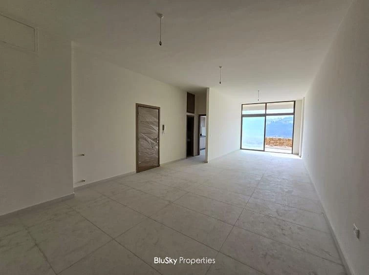 Apartment 220m² Terrace for Rent in Mansourieh