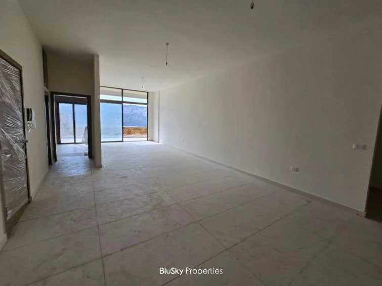 Apartment 220m² Terrace for Rent in Mansourieh — الصورة 3