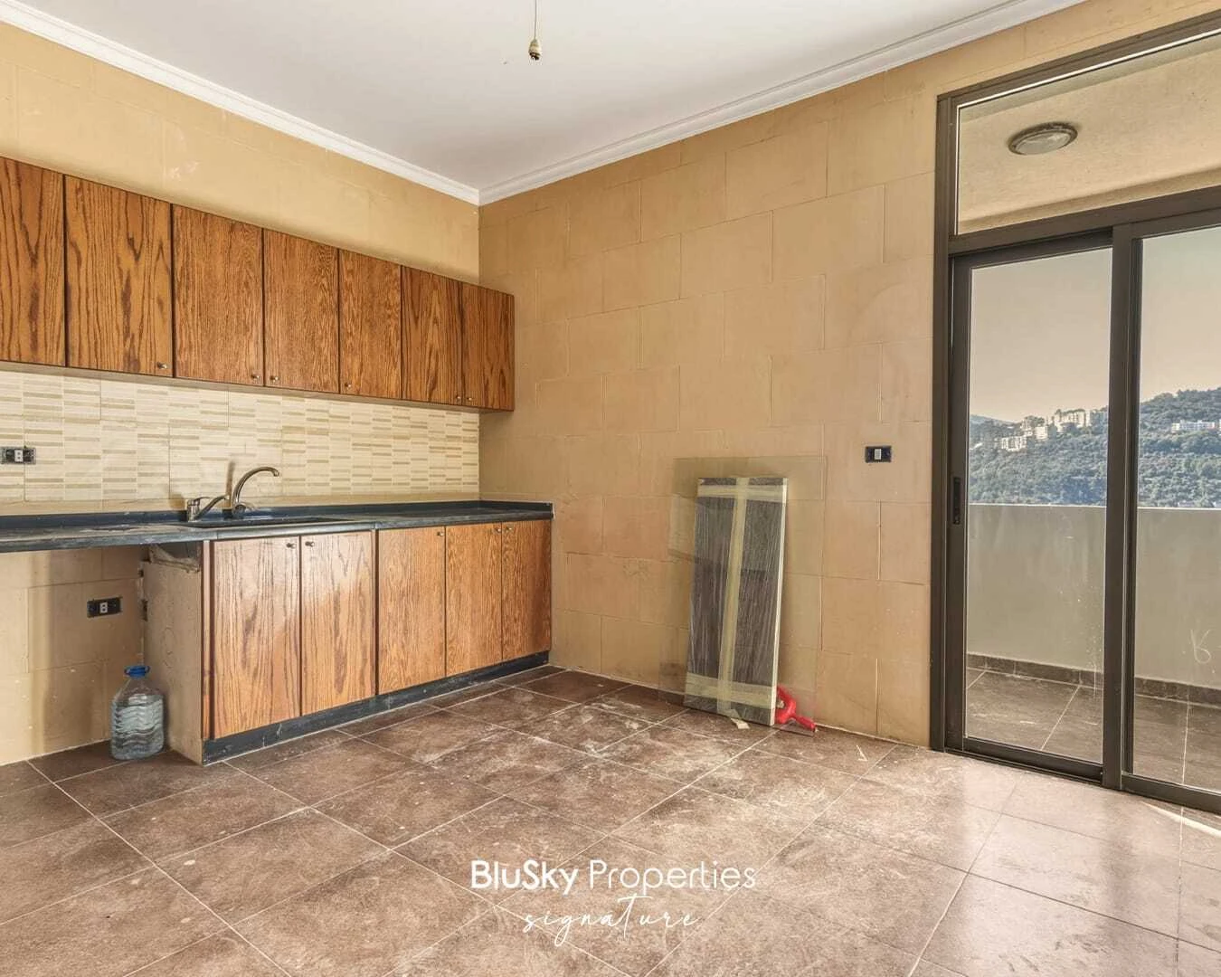 Duplex 220m² with Terrace for Sale in Mansourieh — photo 4