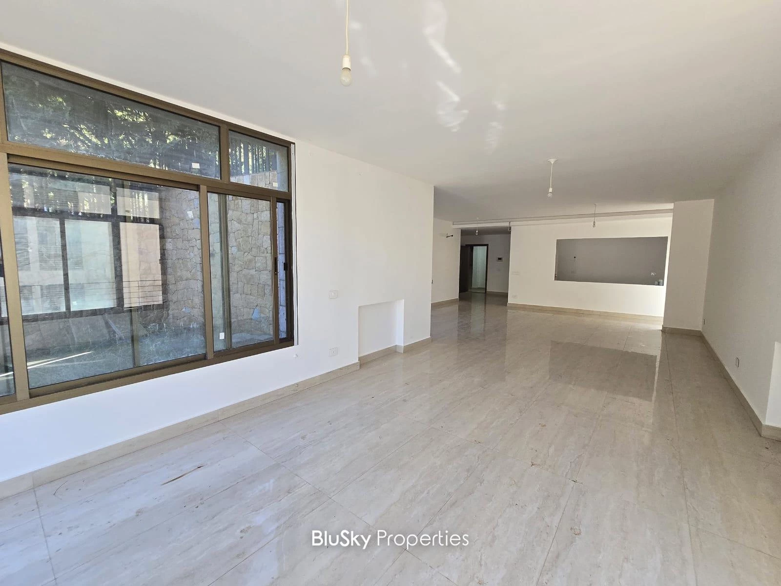 Apartment 220m² Garden for Sale in Mansourieh — photo 3