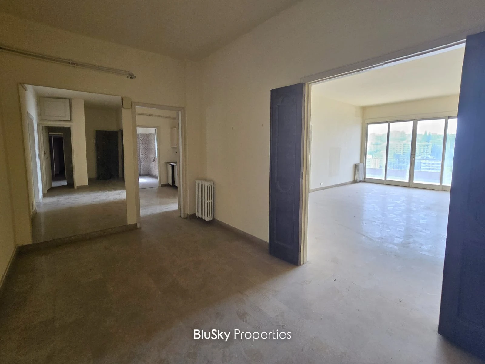 Apartment 240m² with Mountain View for Sale in Mansourieh — photo 3