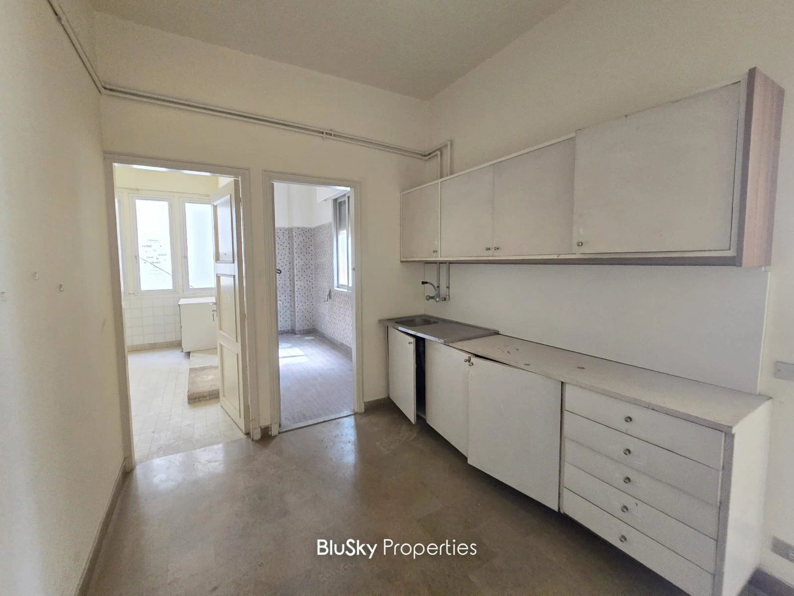 Apartment 240m² with Mountain View for Sale in Mansourieh — photo 4