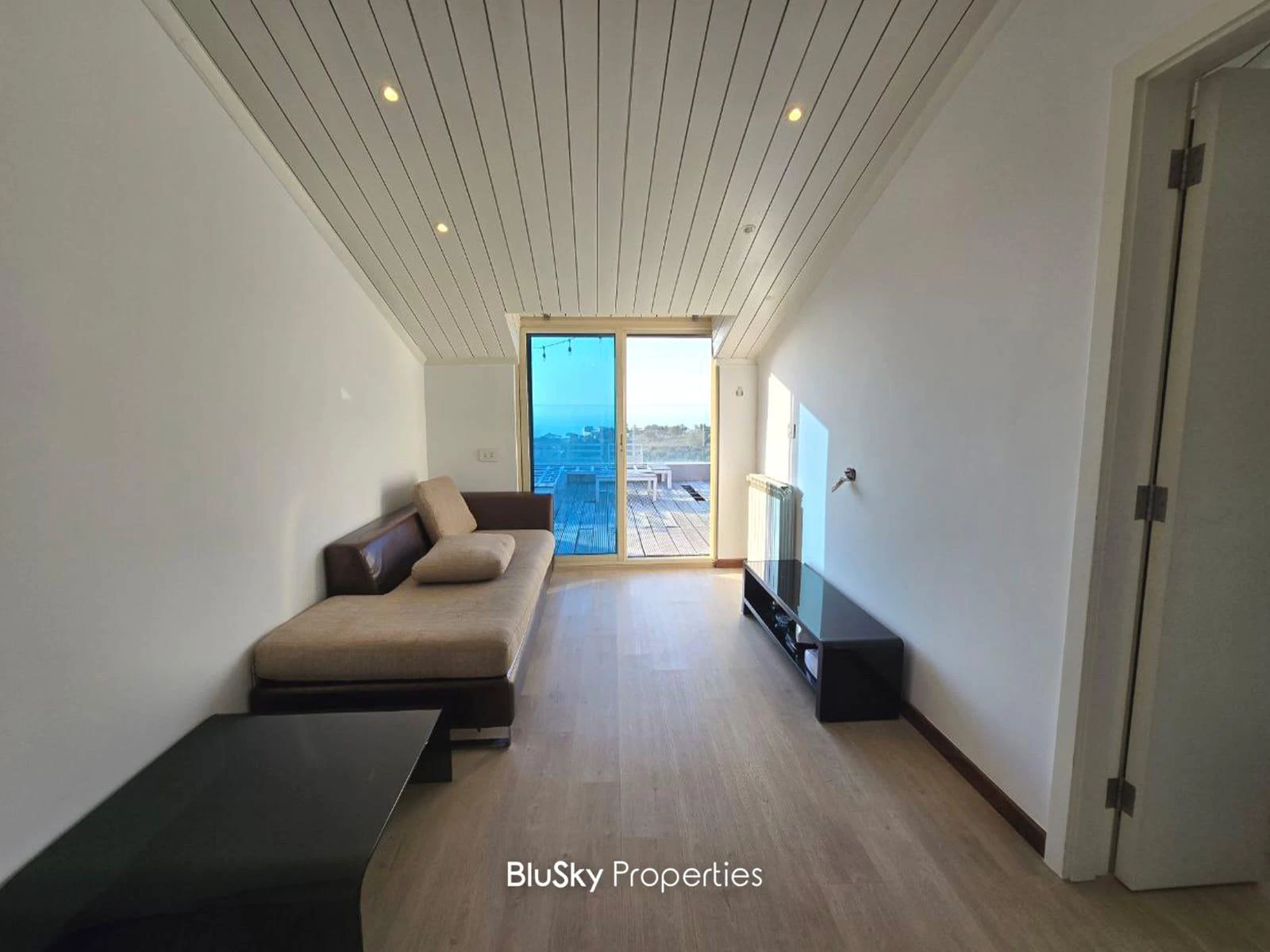 Duplex 260m² Terrace for Rent in Mansourieh — الصورة 4