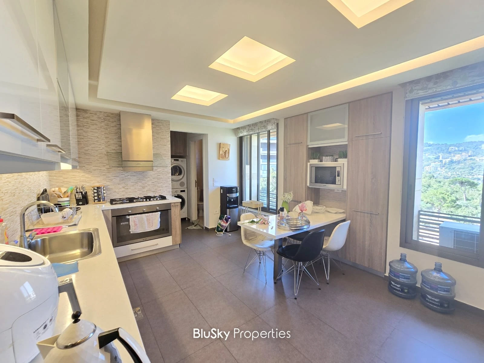 Duplex 300m² with Sea View for Sale in Mansourieh — photo 4