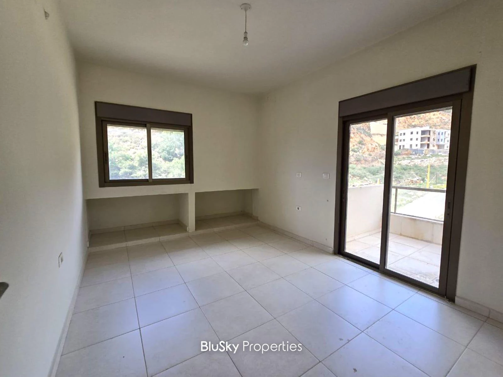 Duplex 300m² Balcony for Sale in Mansourieh — photo 5