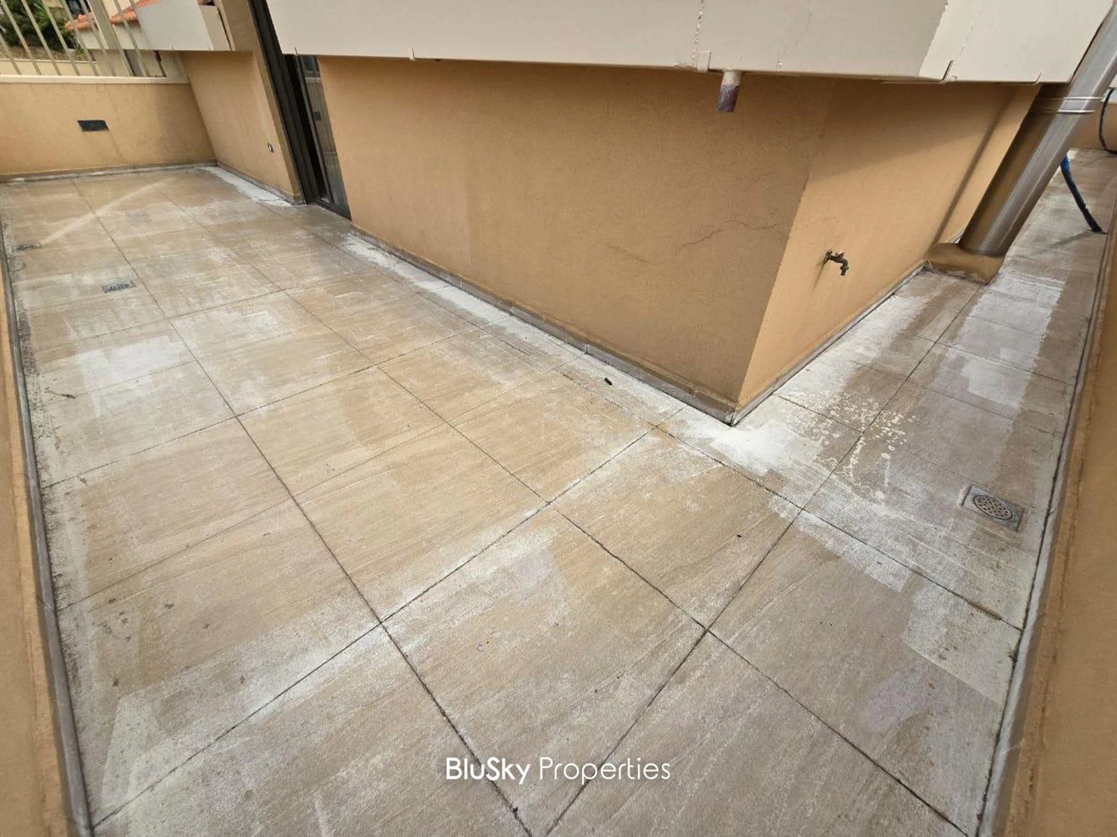 Duplex 340m² Mountain View for Sale in Mansourieh — photo 3