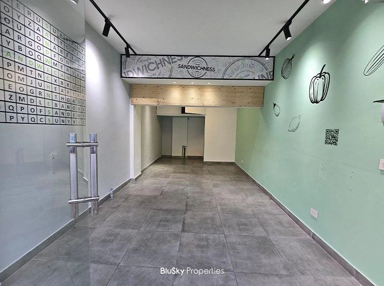 Shop 35m² for Rent in Mansourieh