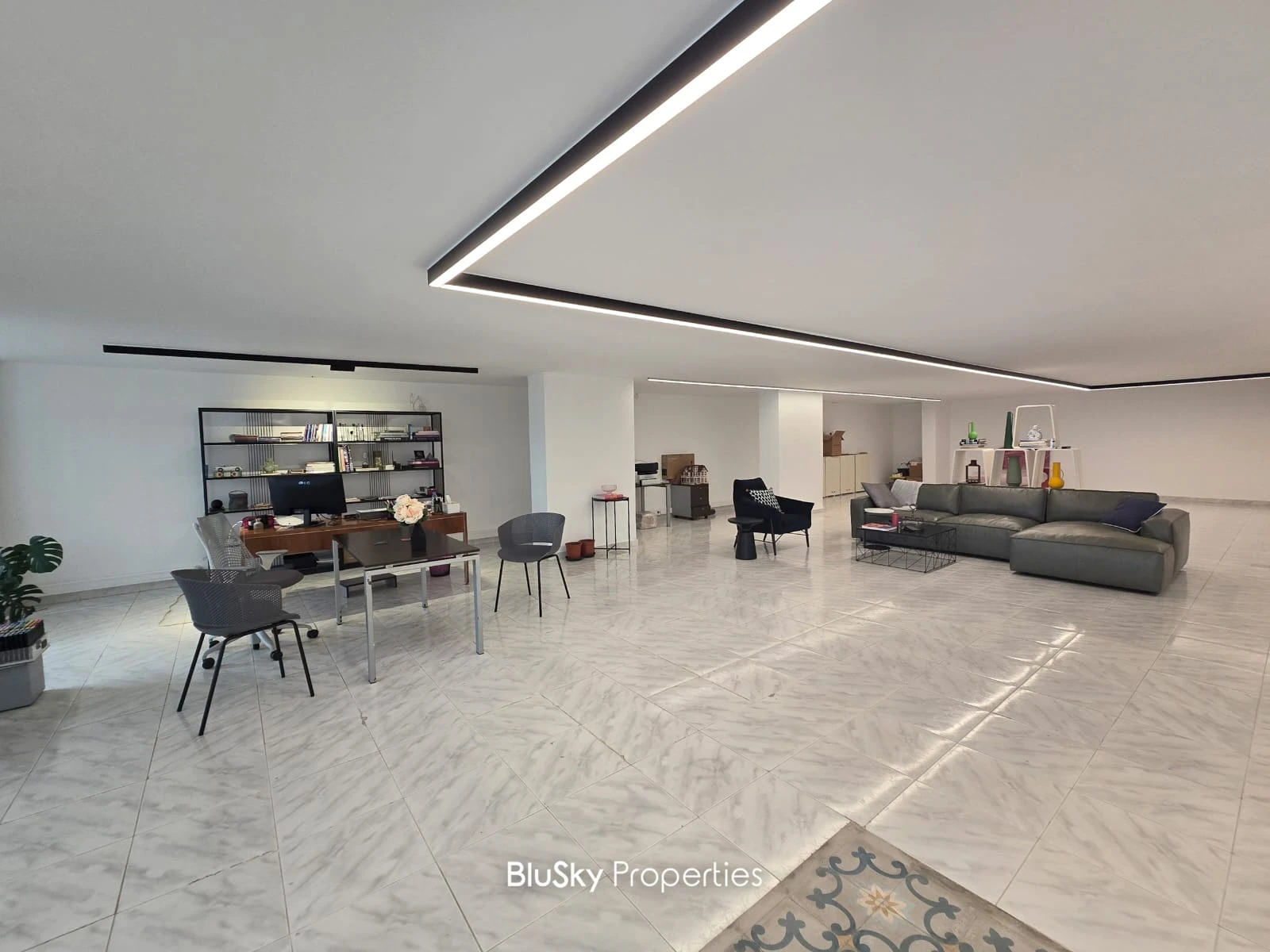 Office 370m² Open Space for Sale in Mansourieh — photo 3