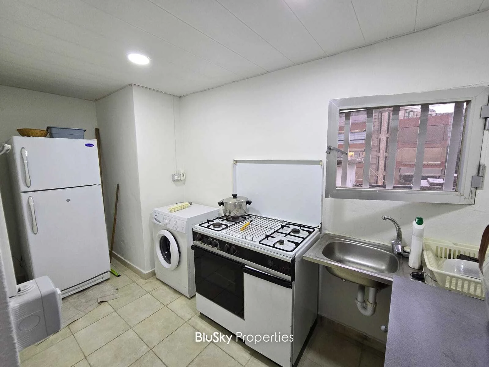 Apartment 40m² Terrace for Rent in Mansourieh — photo 4