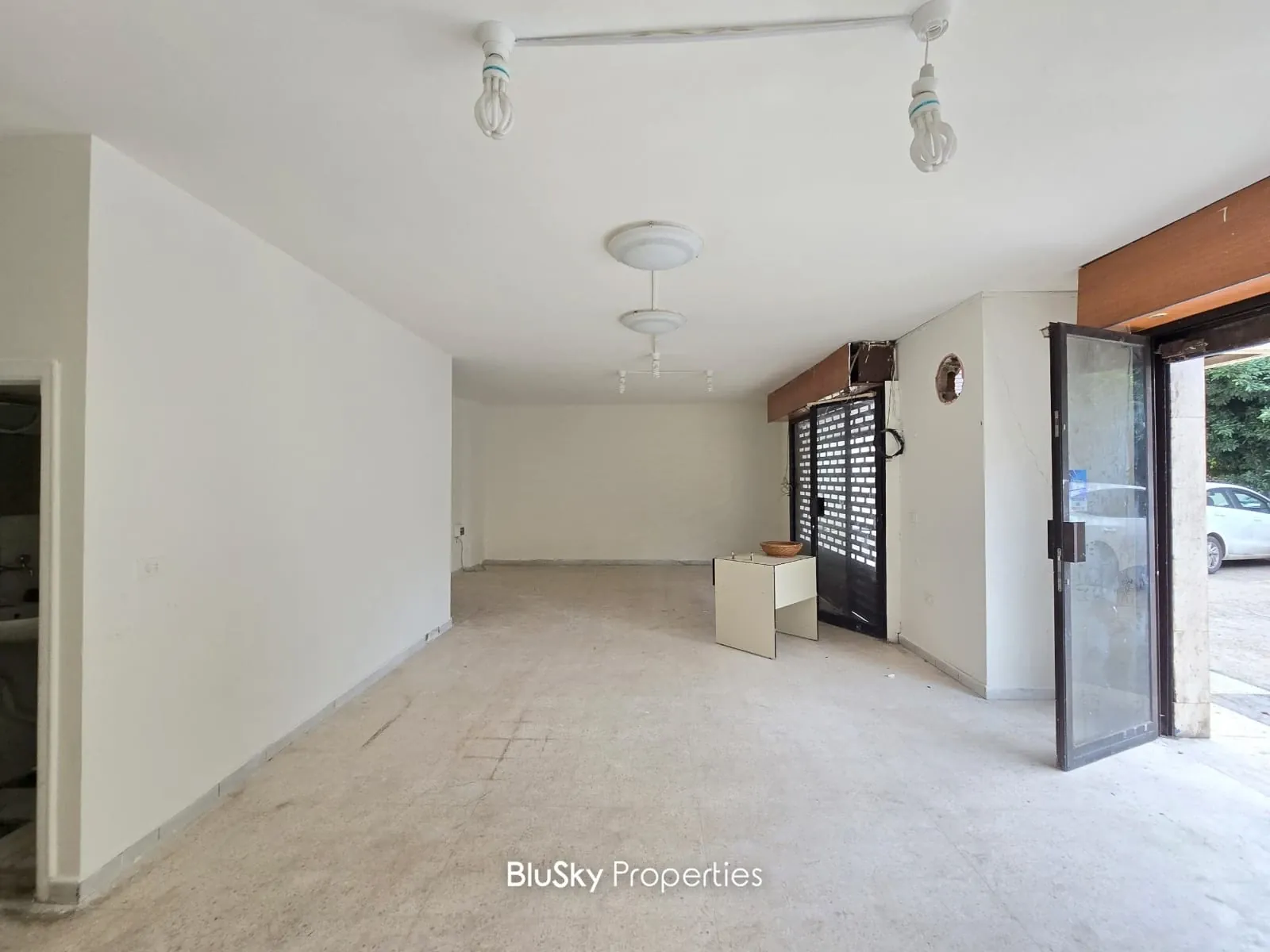 Shop 60m² for Rent in Mansourieh — الصورة 3