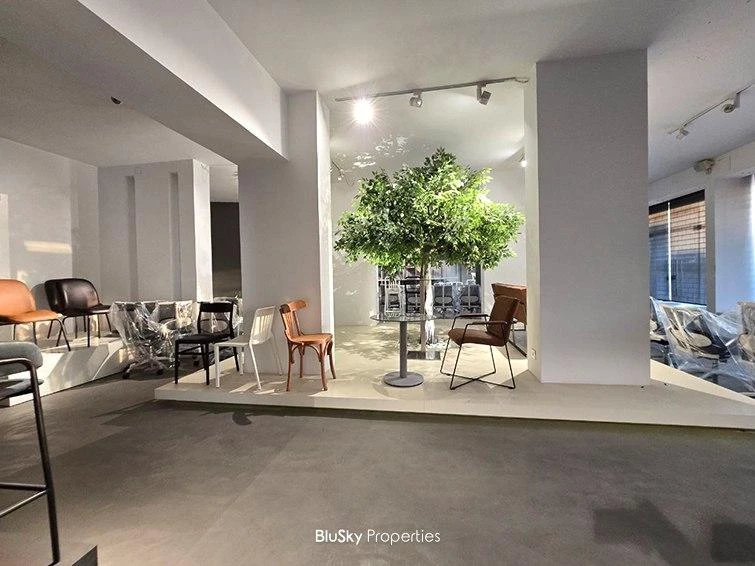 Showroom 700m² for Rent in Mansourieh — الصورة 3