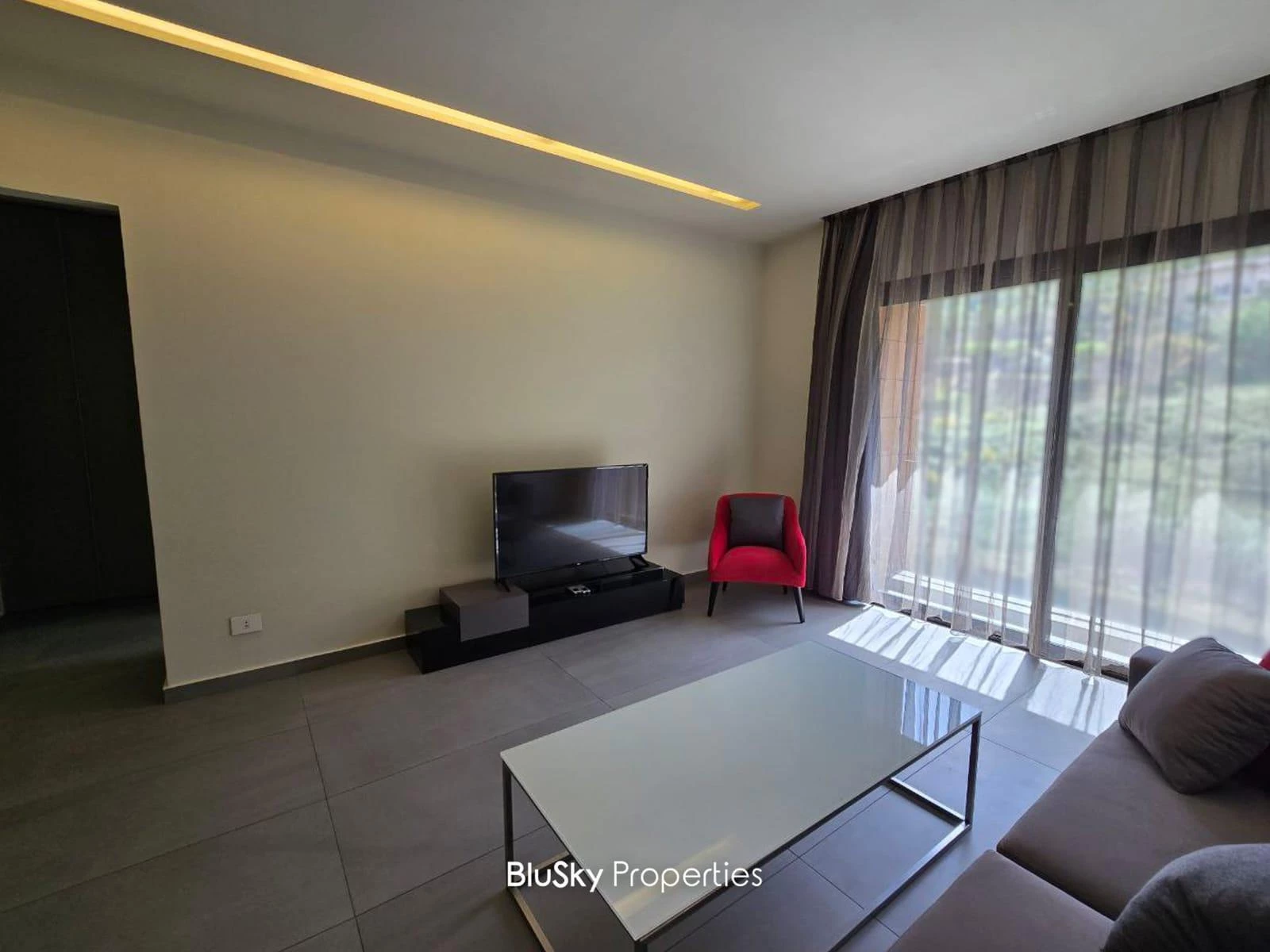 Apartment 70m² Mountain View for Rent in Mansourieh — photo 2