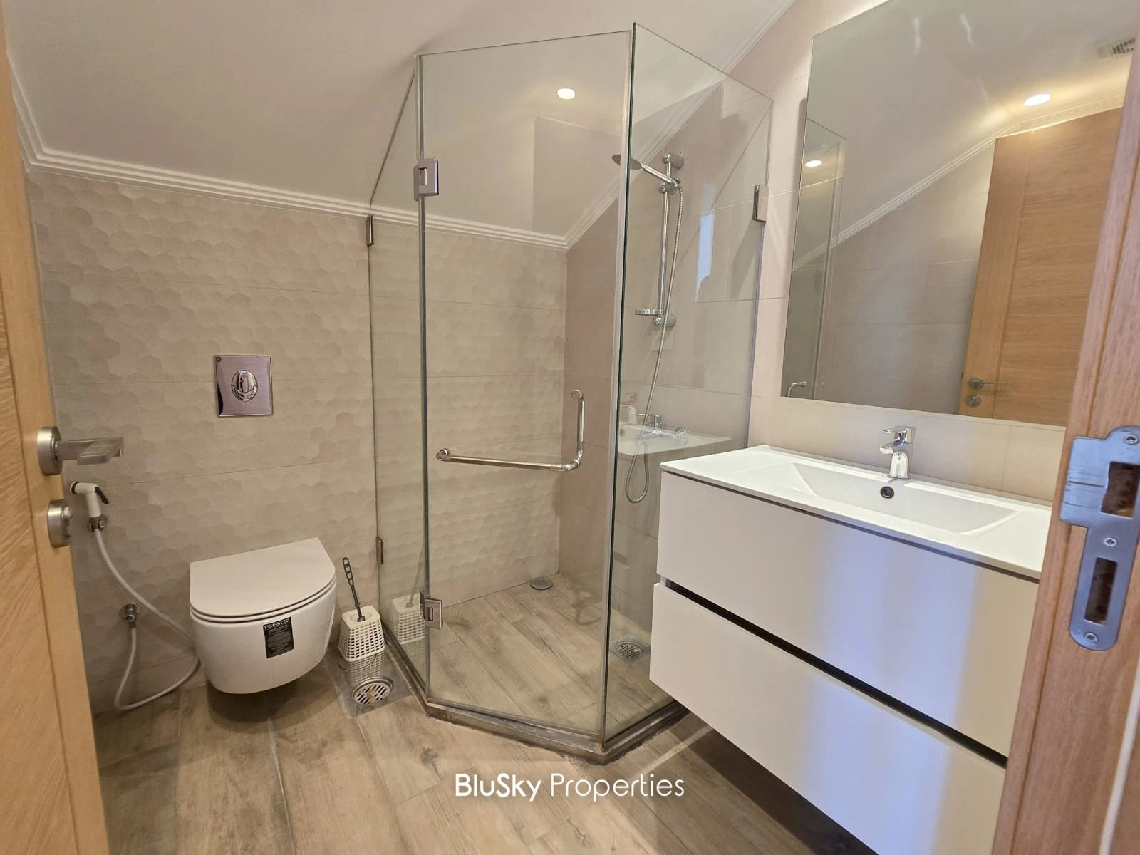 Apartment 80m² with Terrace for Rent in Mansourieh — photo 4