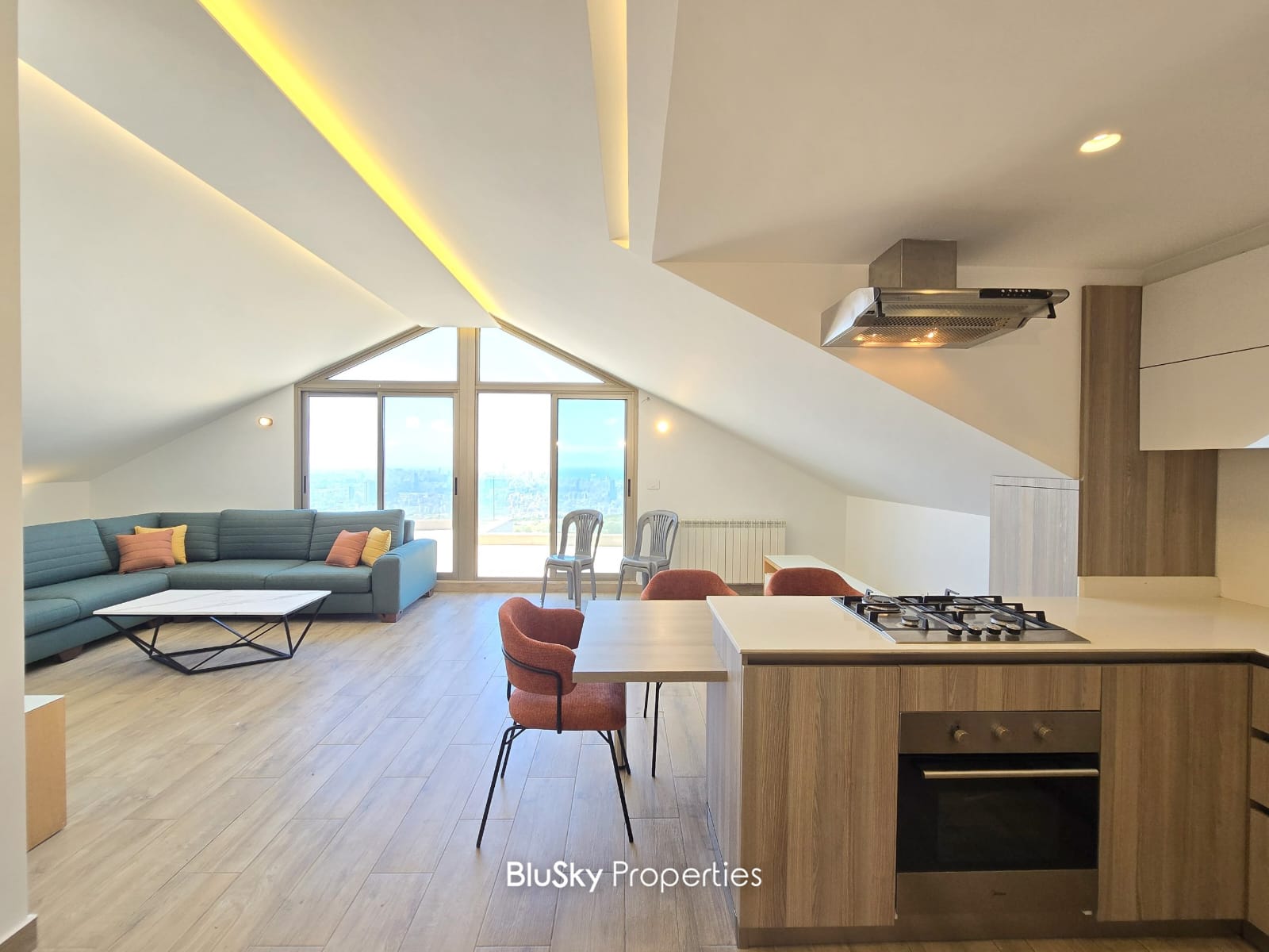Apartment 80m² with Terrace for Rent in Mansourieh