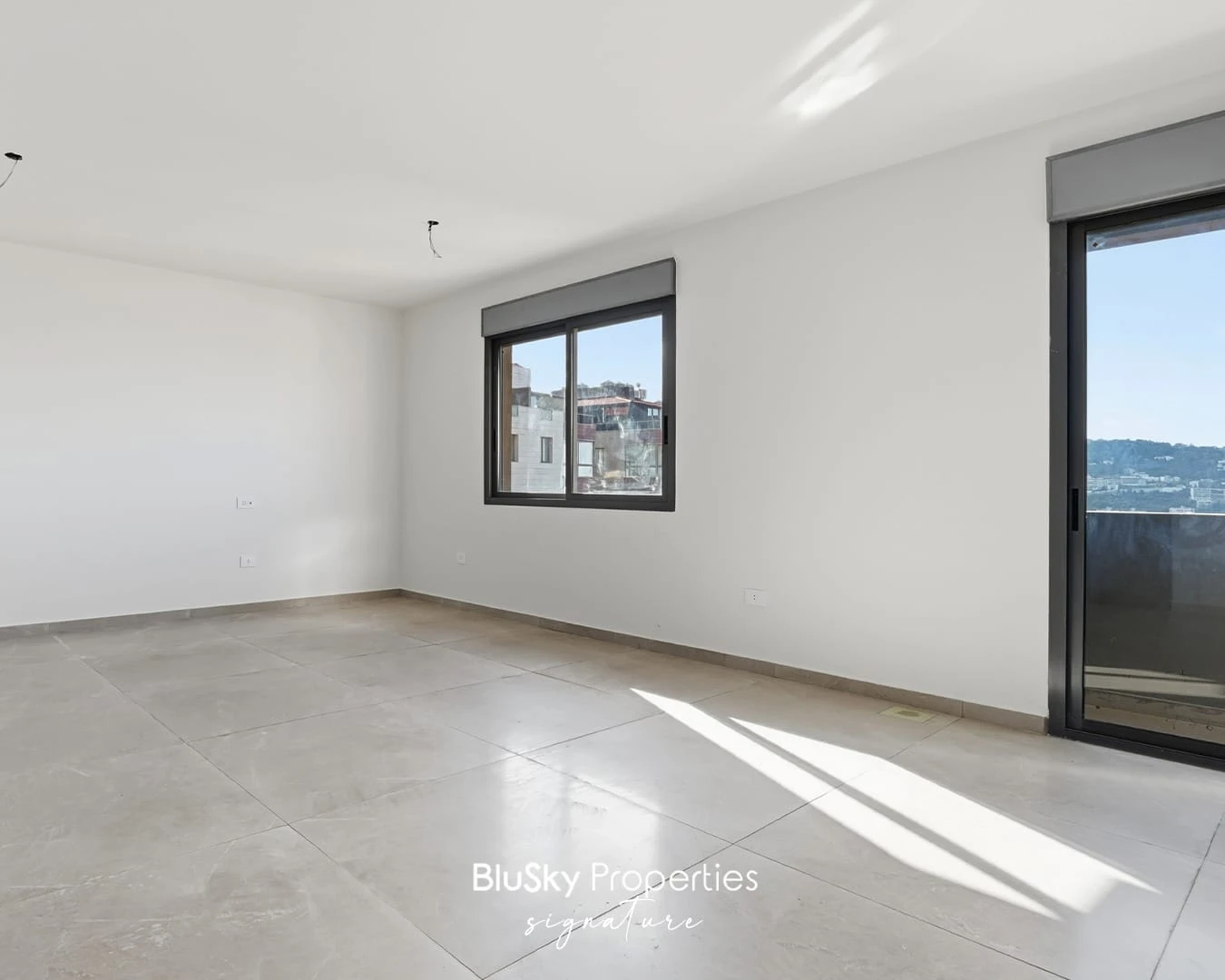 Apartment 83m² with Sea View for Rent in Mansourieh — photo 3