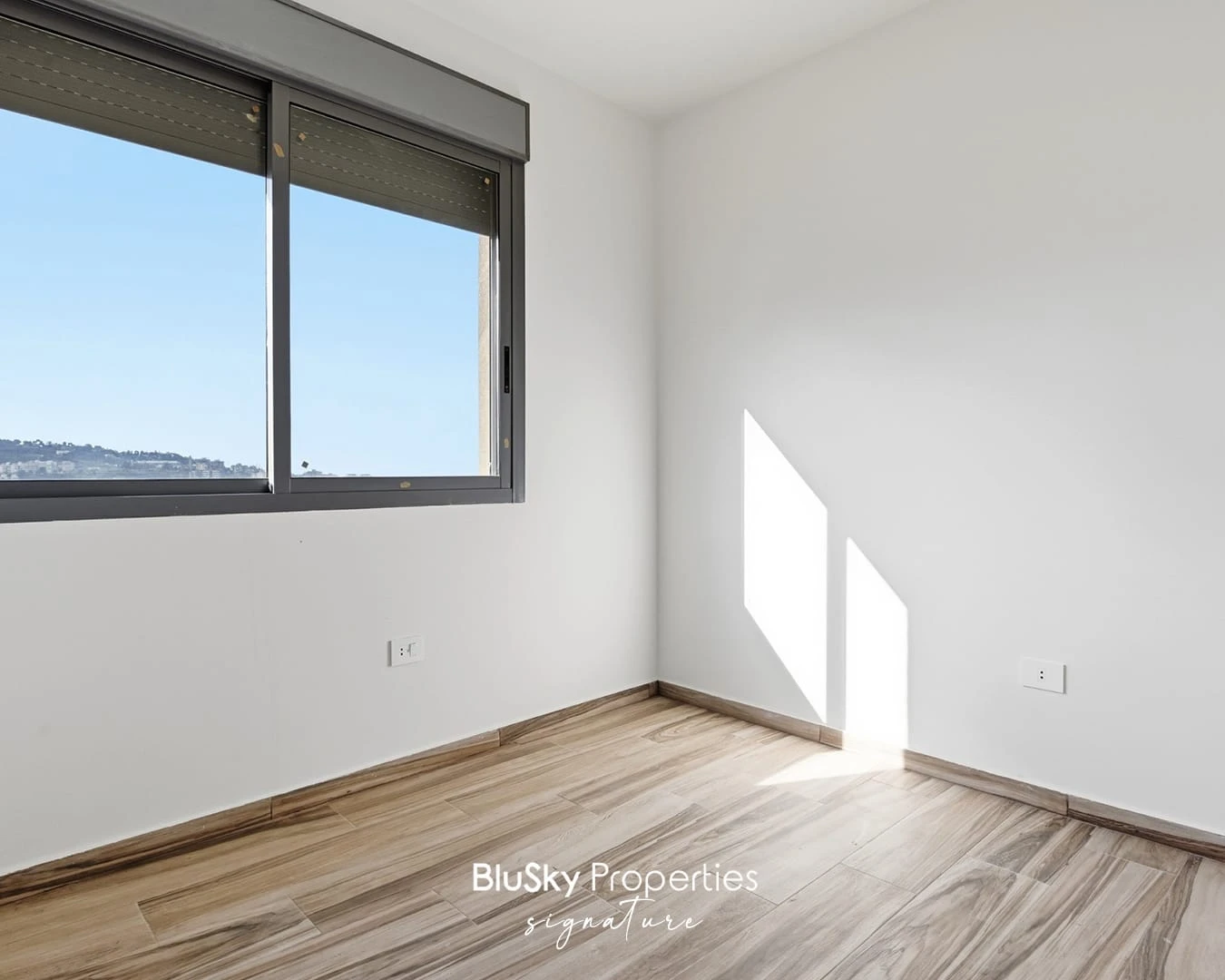 Apartment 83m² with Sea View for Rent in Mansourieh — photo 5