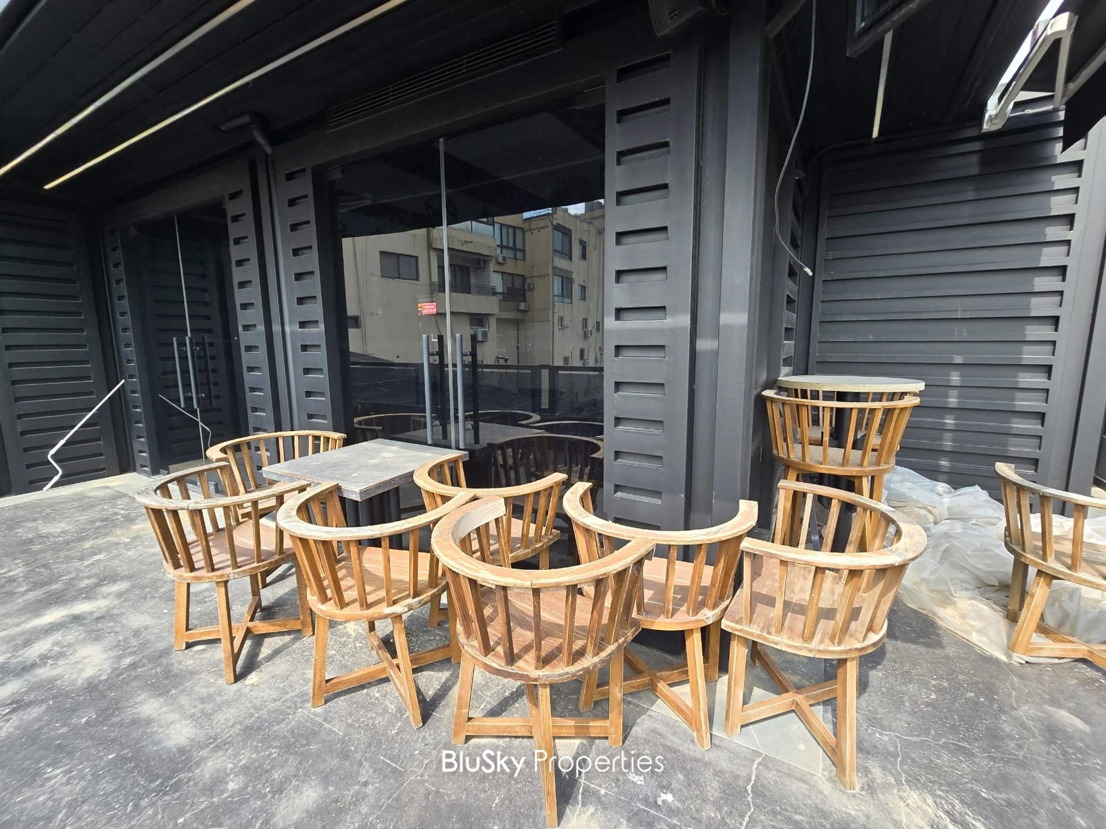 Shop 90m² with Terrace for Rent in Mansourieh — photo 4