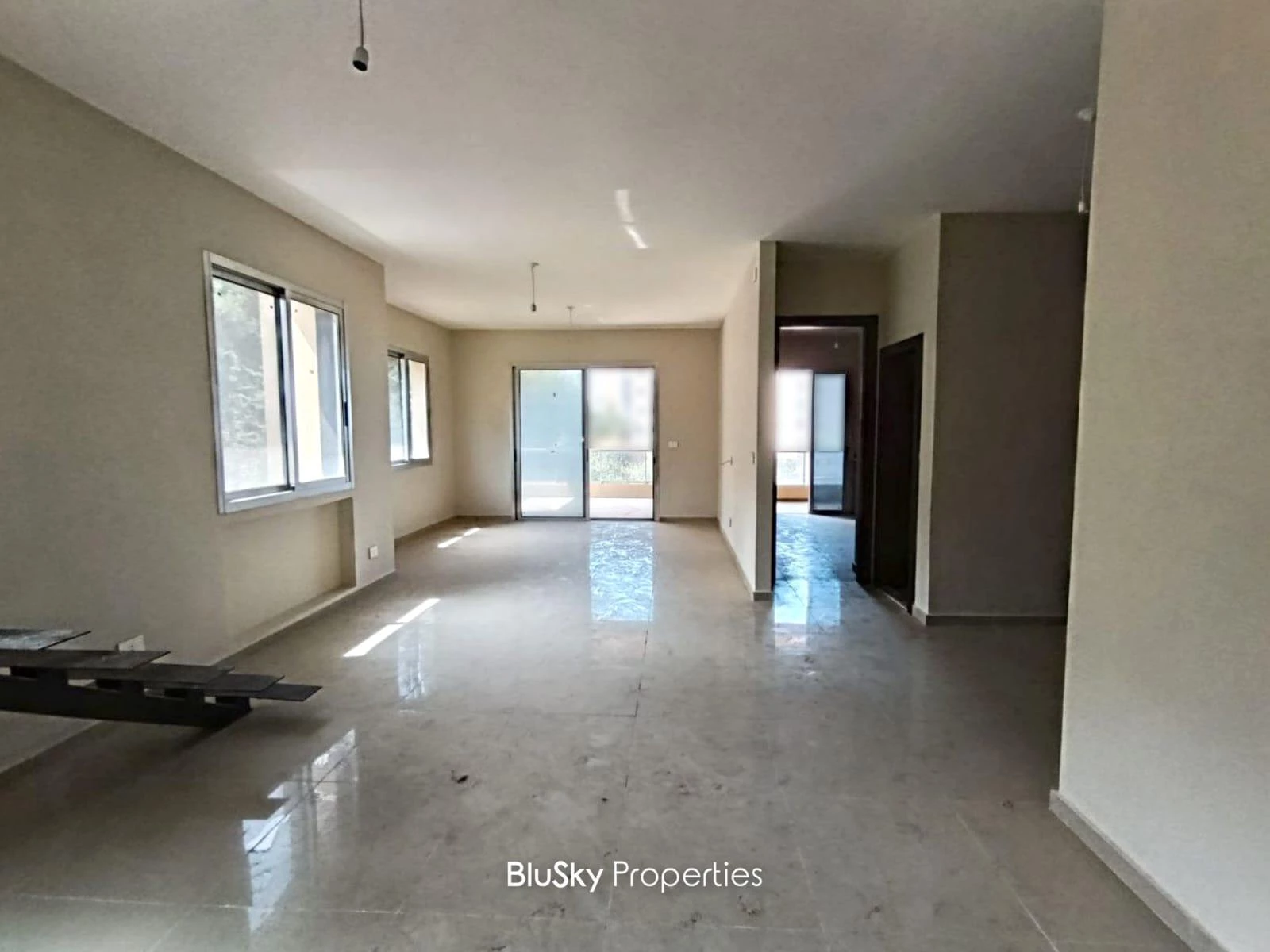 Duplex 215m² Balcony for Sale in Mastita
