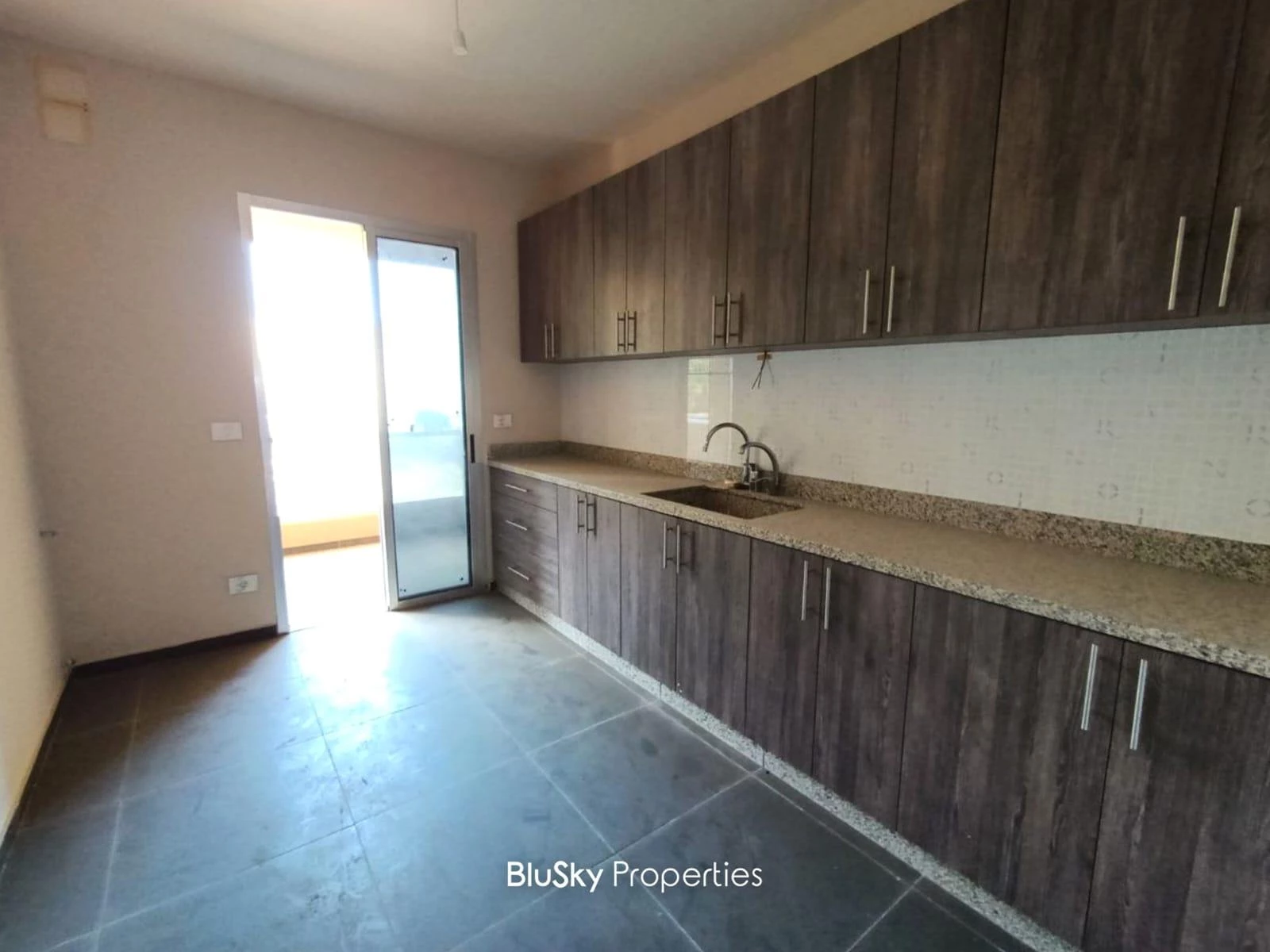 Duplex 215m² Balcony for Sale in Mastita — photo 5