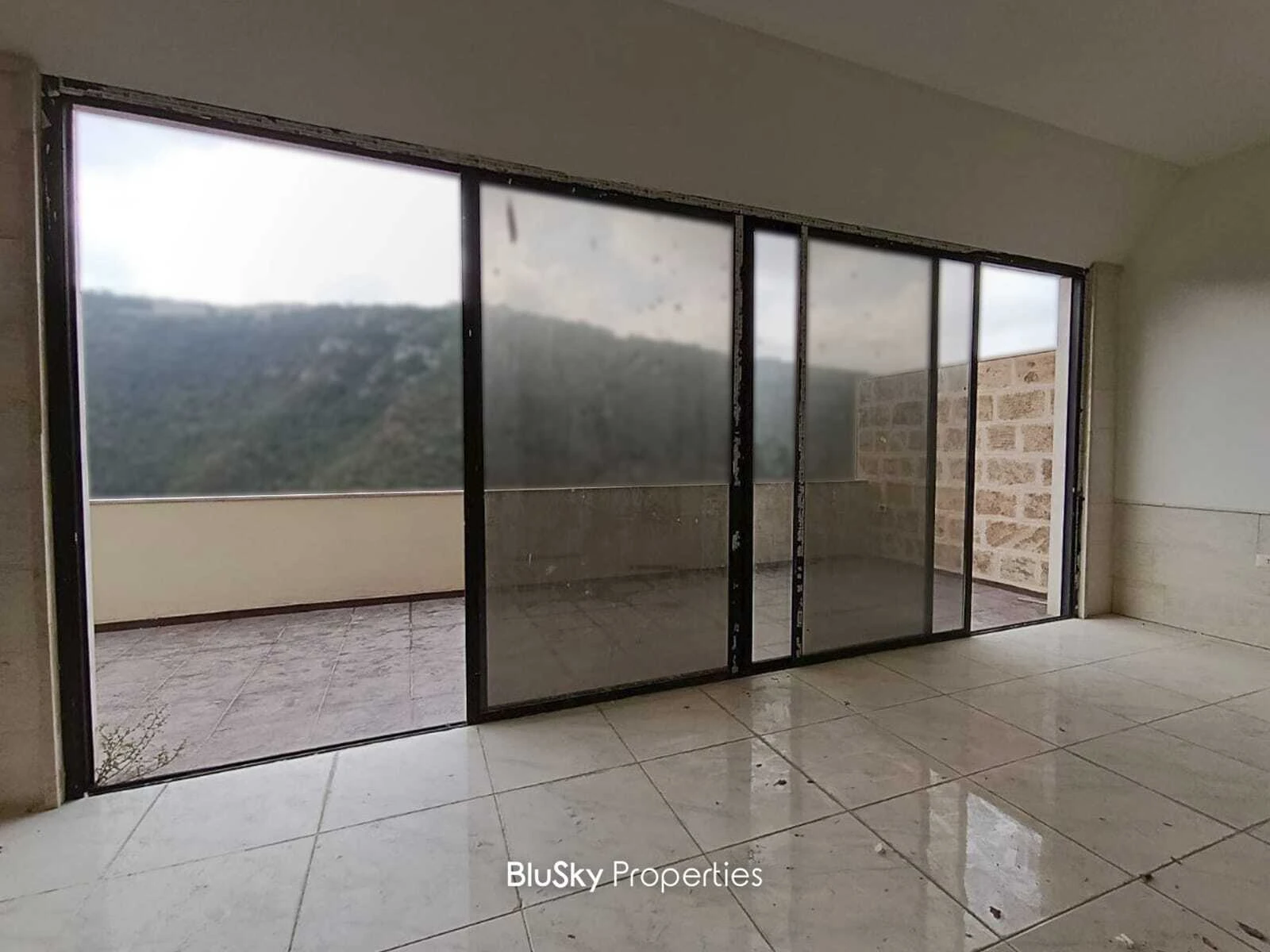 Duplex 400m² Balcony for Sale in Mastita — photo 4