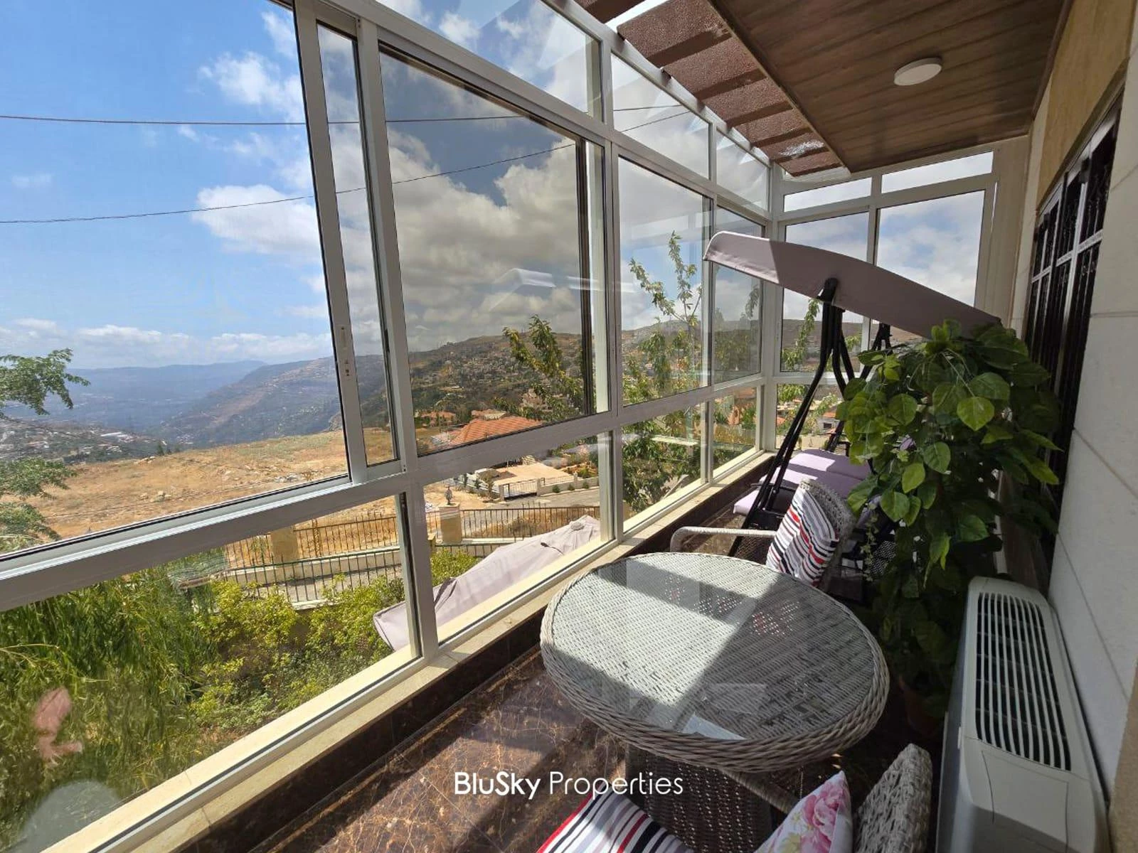 Duplex 200m² Garden for Sale in Majdel Baana — photo 2