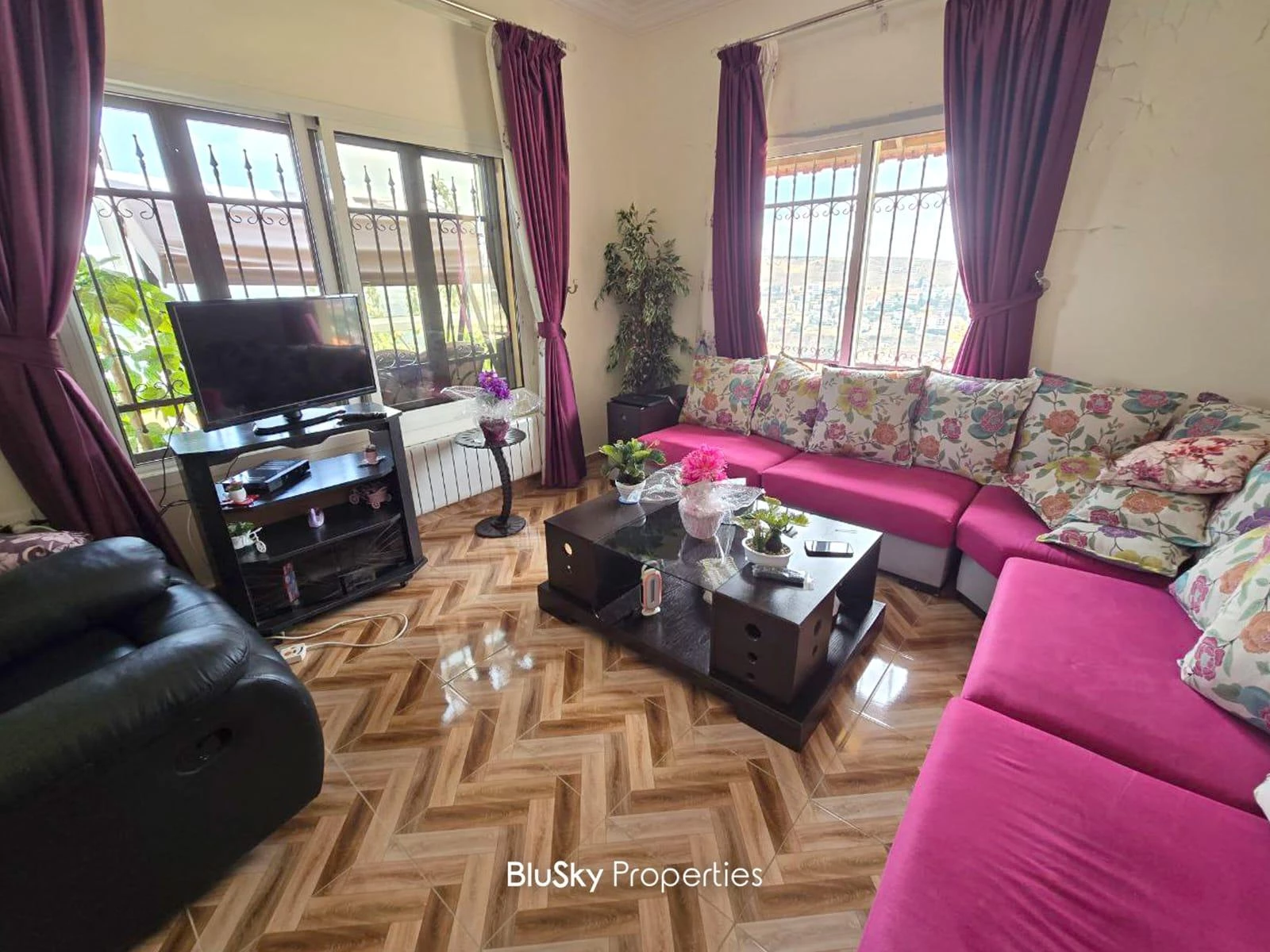 Duplex 200m² Garden for Sale in Majdel Baana — photo 3