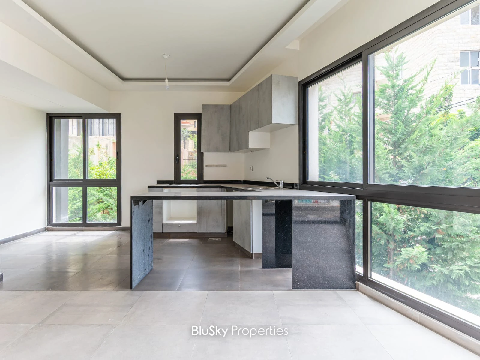 Apartment 129m² with Mountain View for Sale in Mar Chaaya — photo 2