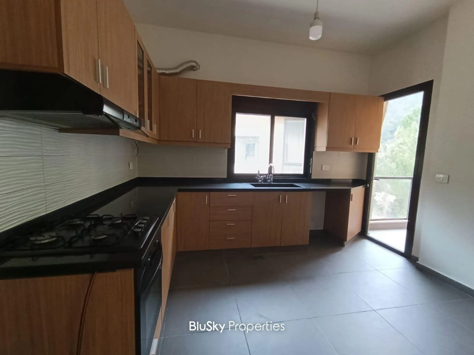 Apartment 135m² Mountain View for Rent in Mar Chaaya — photo 3