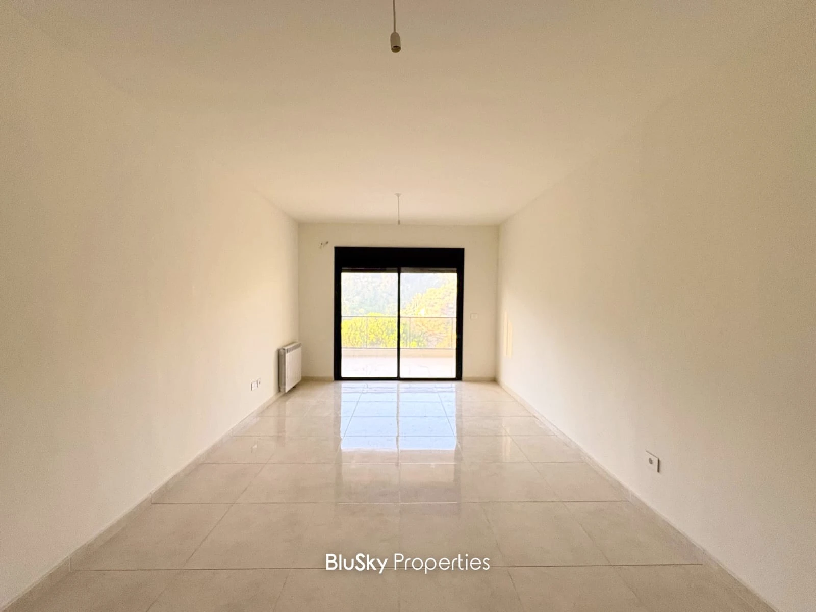 Apartment 160m² with Mountain View for Sale in Mar Chaaya