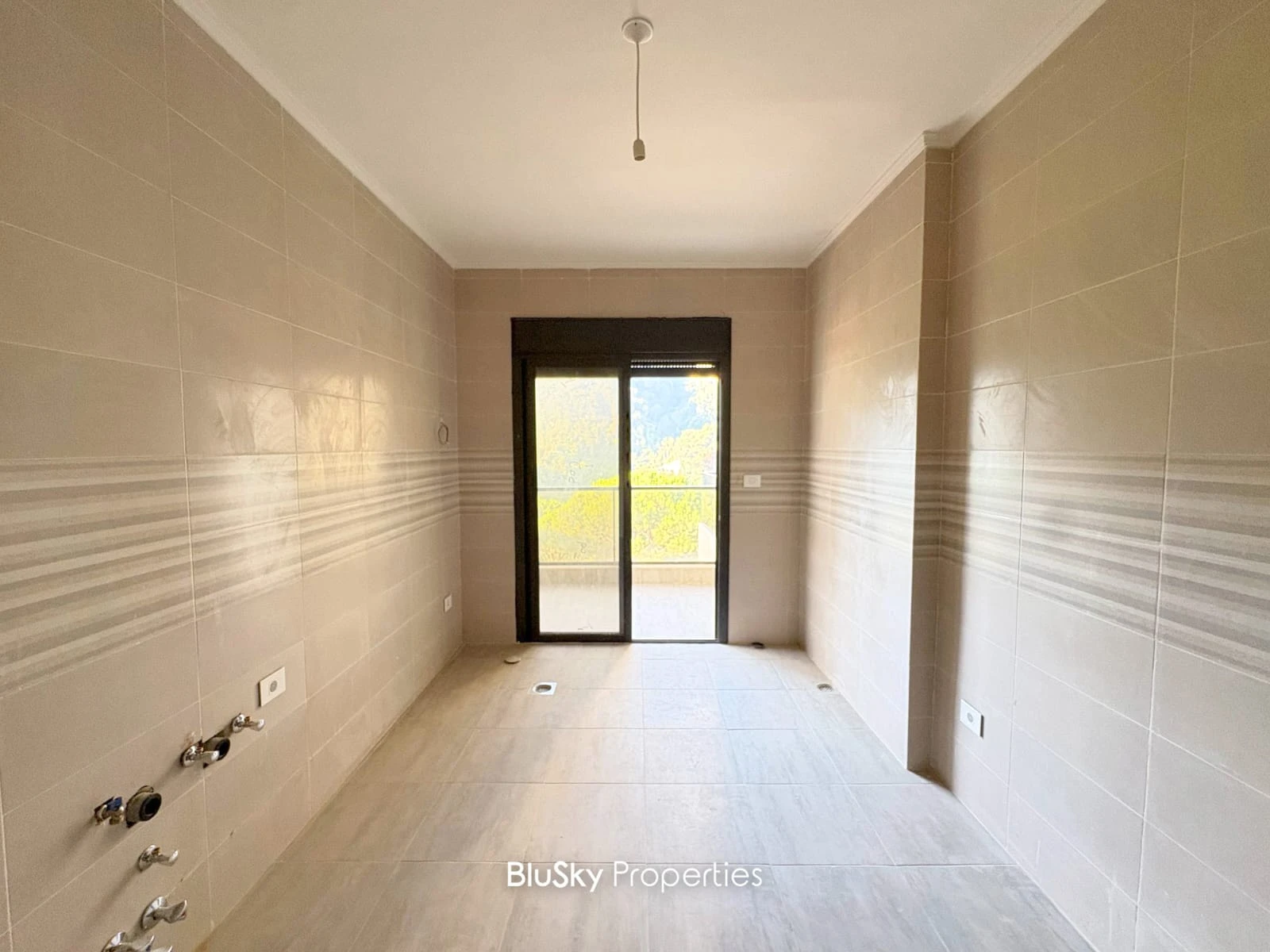 Apartment 160m² with Mountain View for Sale in Mar Chaaya — photo 3