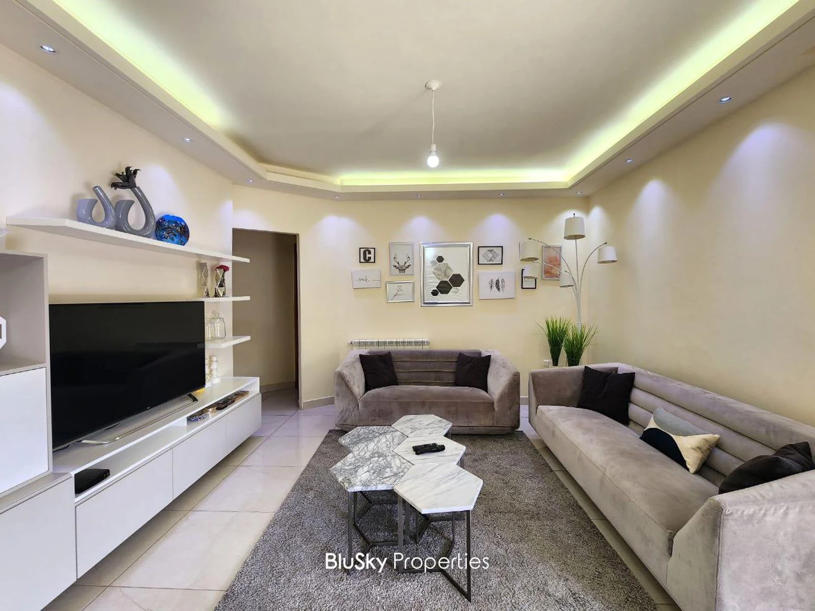 Apartment 160m² Mountain View for Sale in Mar Chaaya