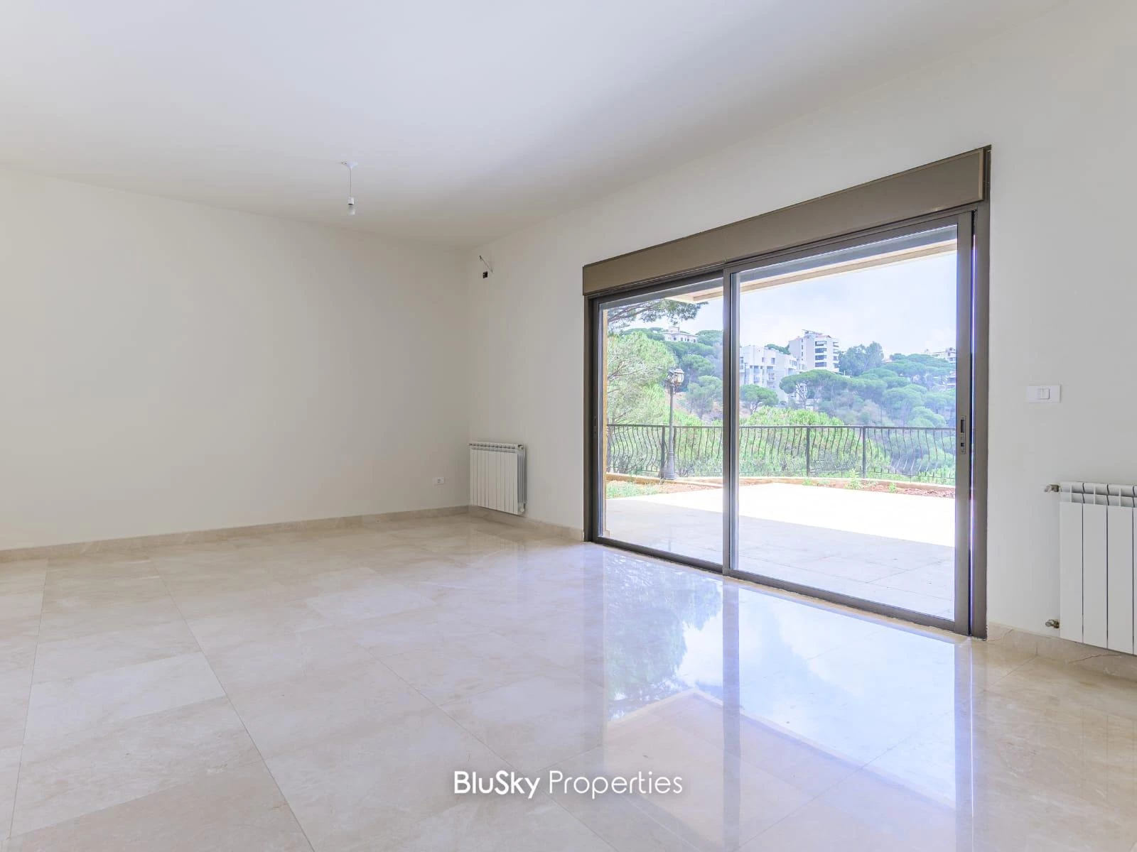 Apartment 170m² Garden for Sale in Mar Chaaya — الصورة 1