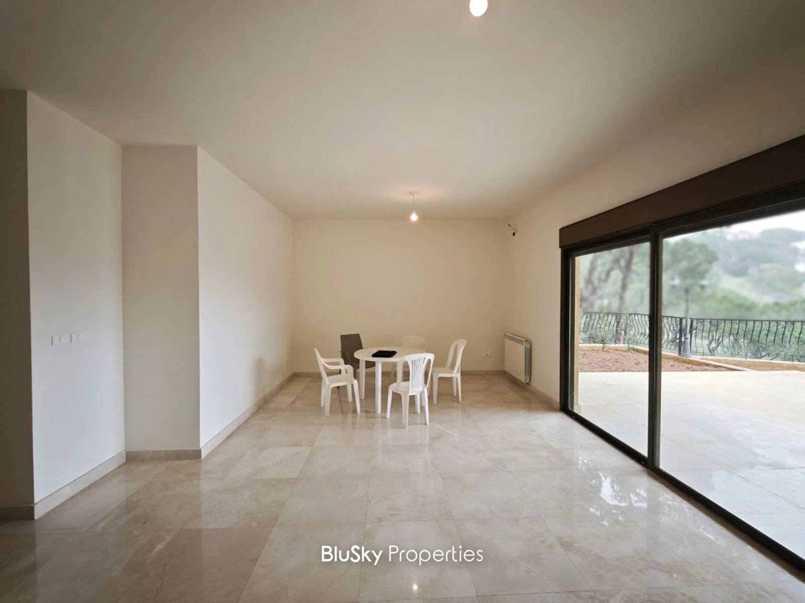 Apartment 175m² with Garden for Sale in Mar Chaaya — الصورة 1