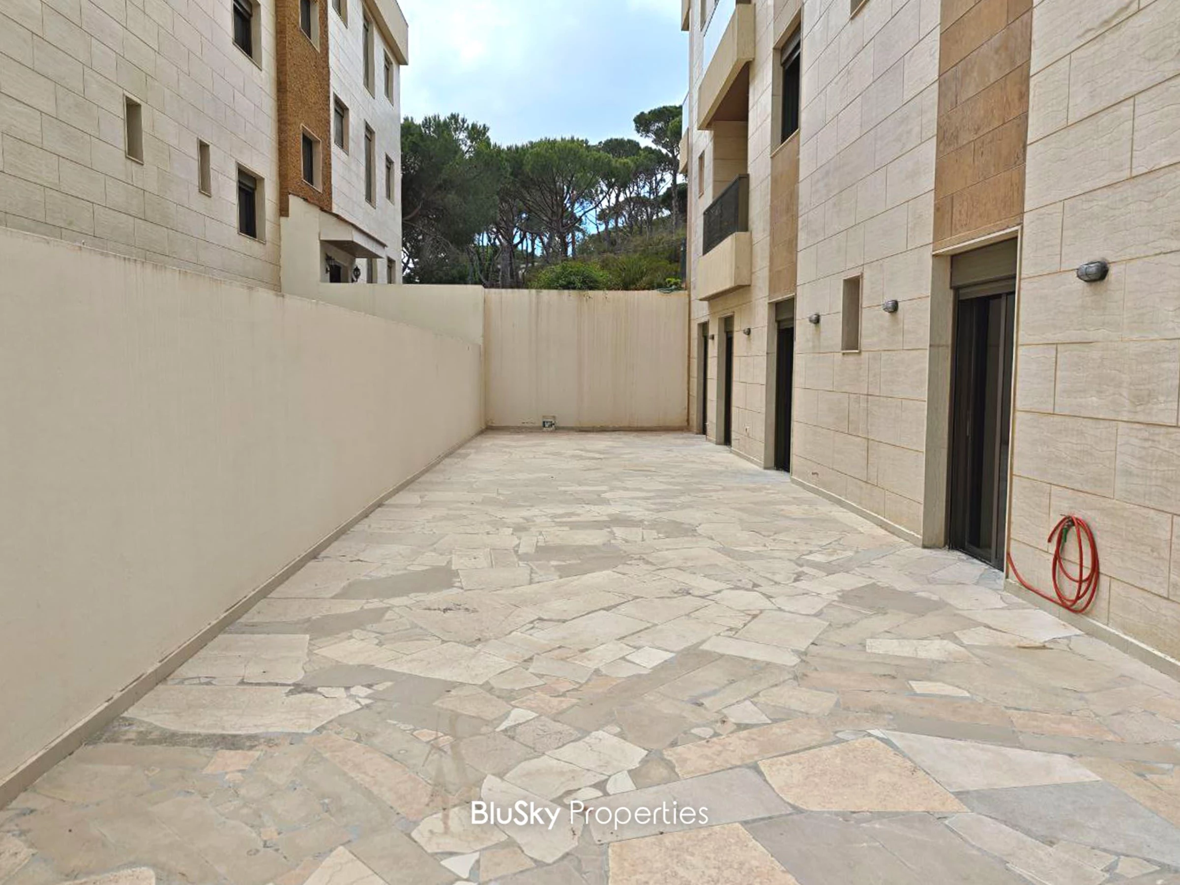 Apartment 180m² Terrace for Rent in Mar Chaaya — photo 5