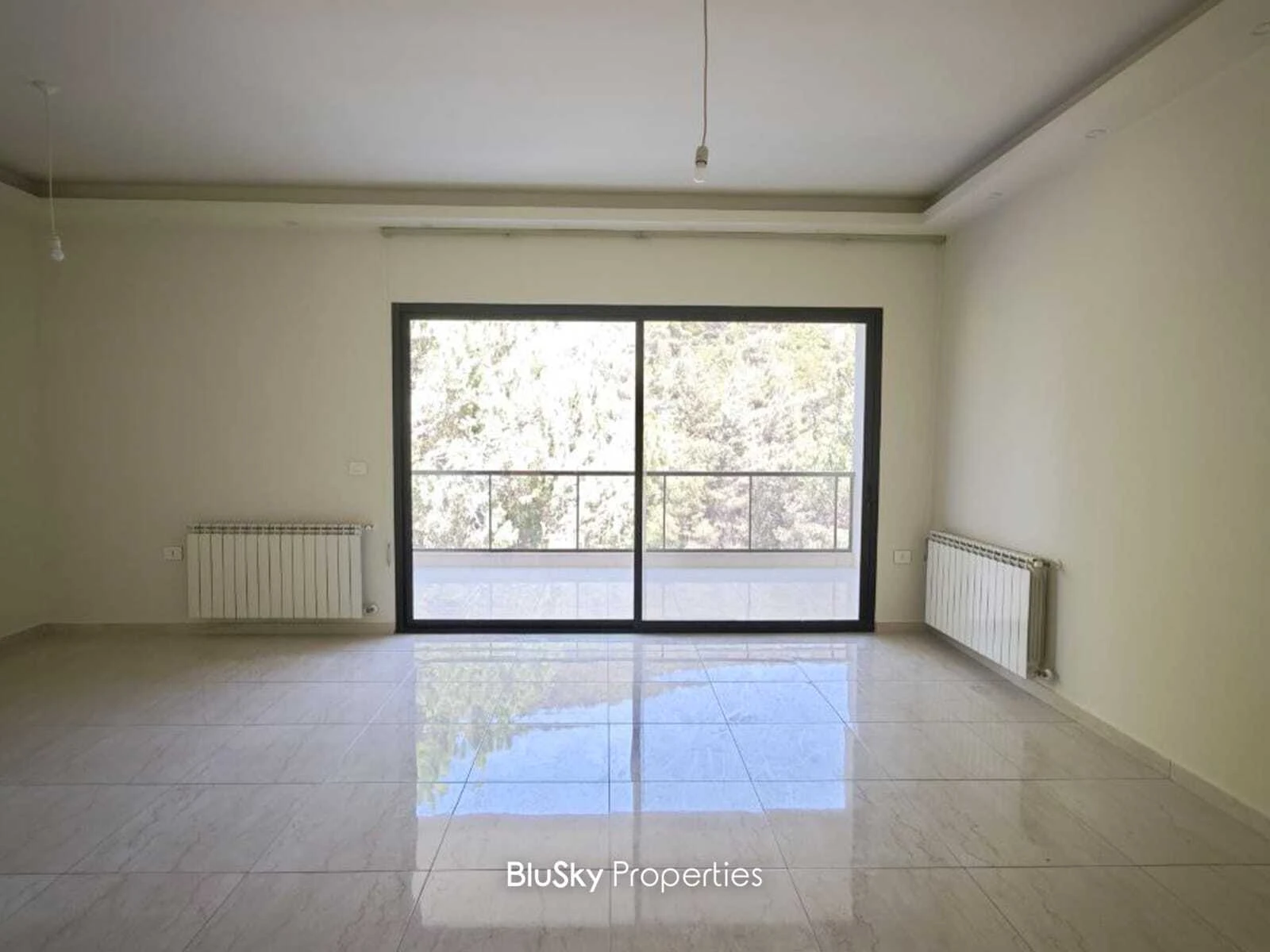 Duplex 200m² Terrace for Sale or Rent in Mar Chaaya — photo 1