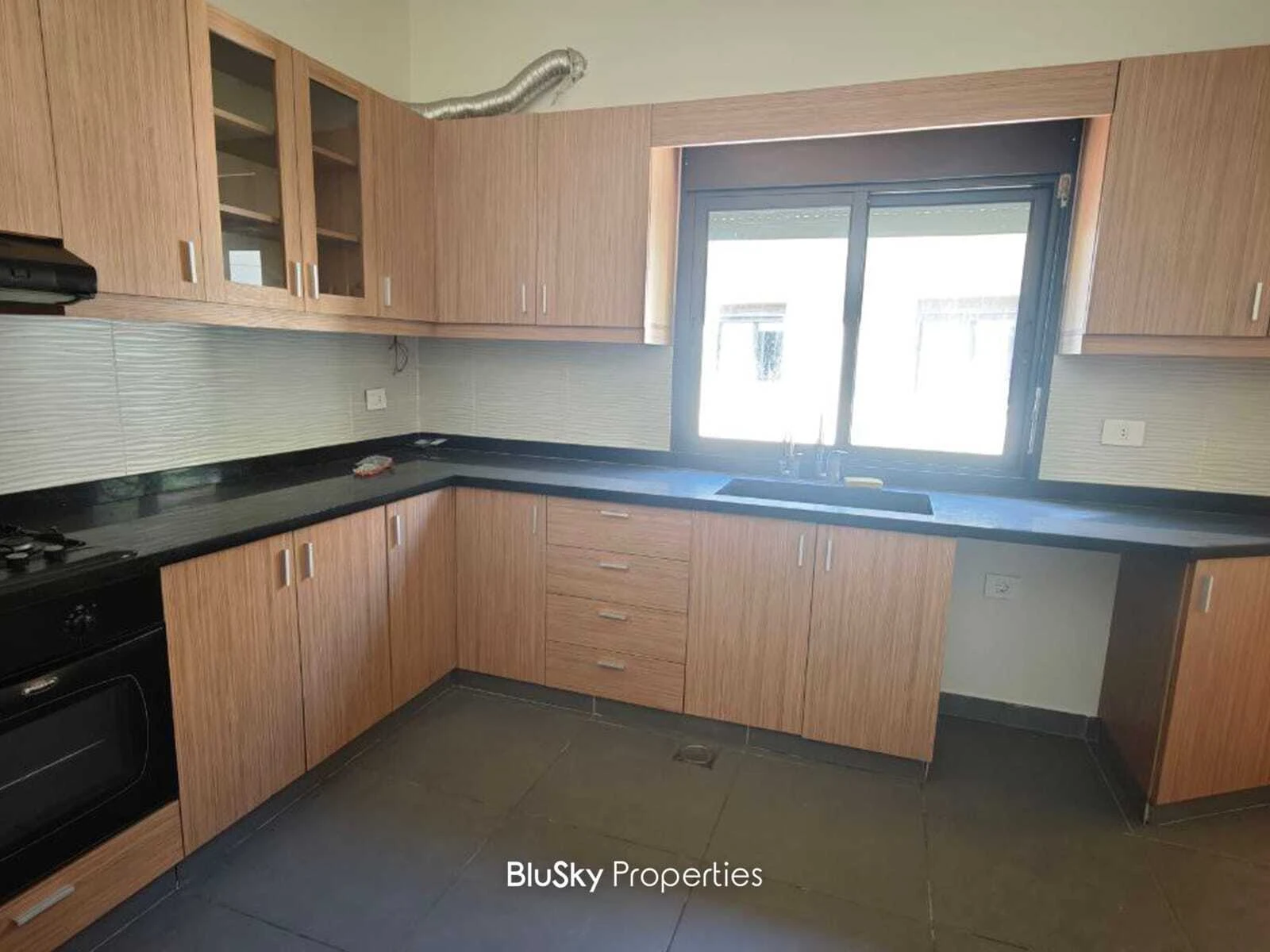 Duplex 200m² Terrace for Sale or Rent in Mar Chaaya — photo 5