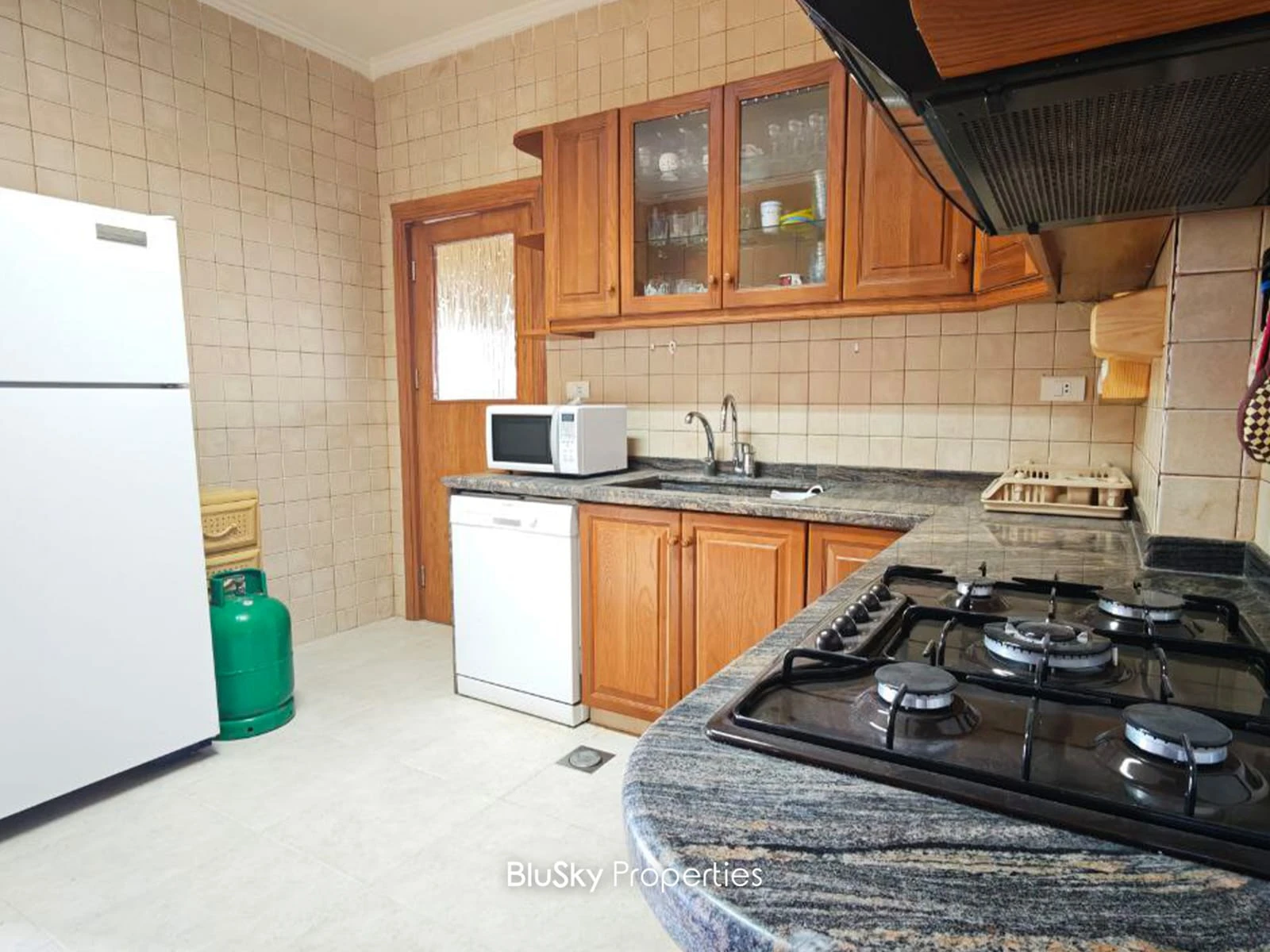 Apartment 210m² with Mountain View for Sale in Mar Chaaya — photo 4