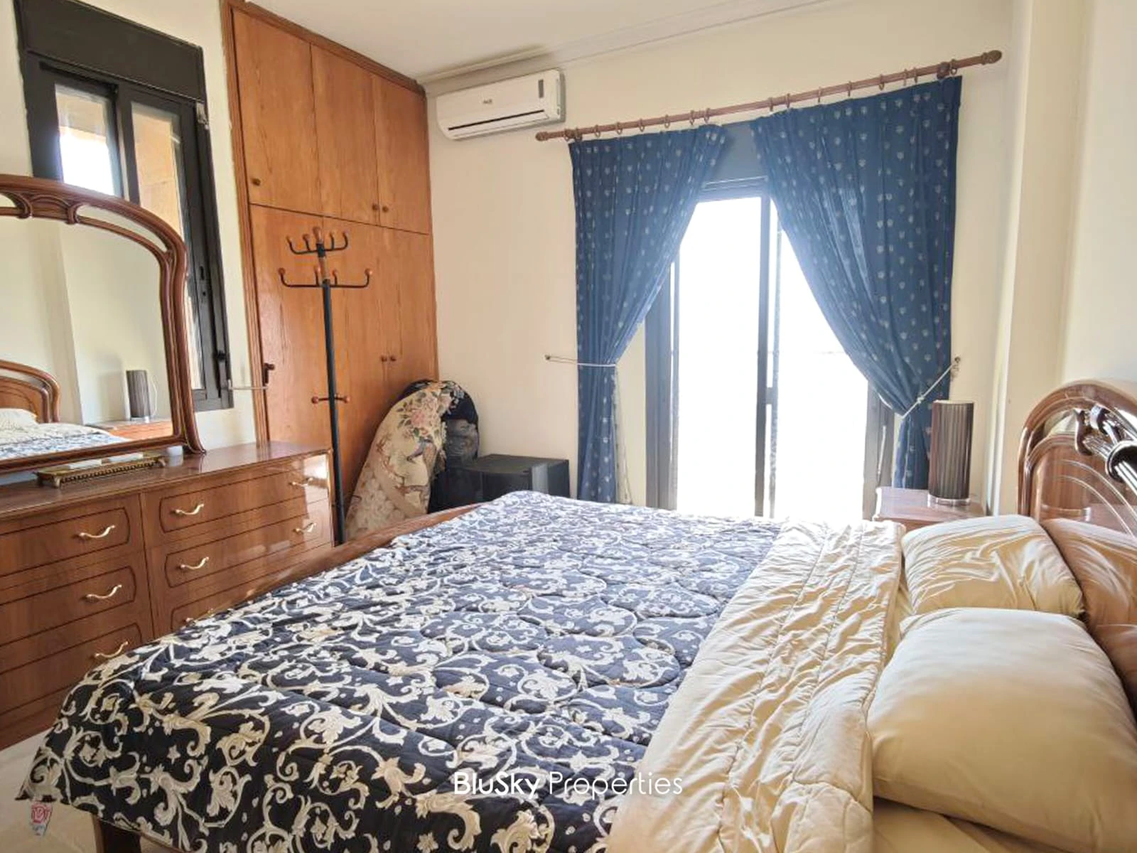 Apartment 210m² with Mountain View for Sale in Mar Chaaya — photo 5