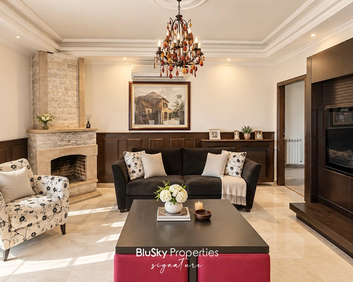 Apartment 420m² with Mountain View for Sale in Mar Chaaya — photo 2