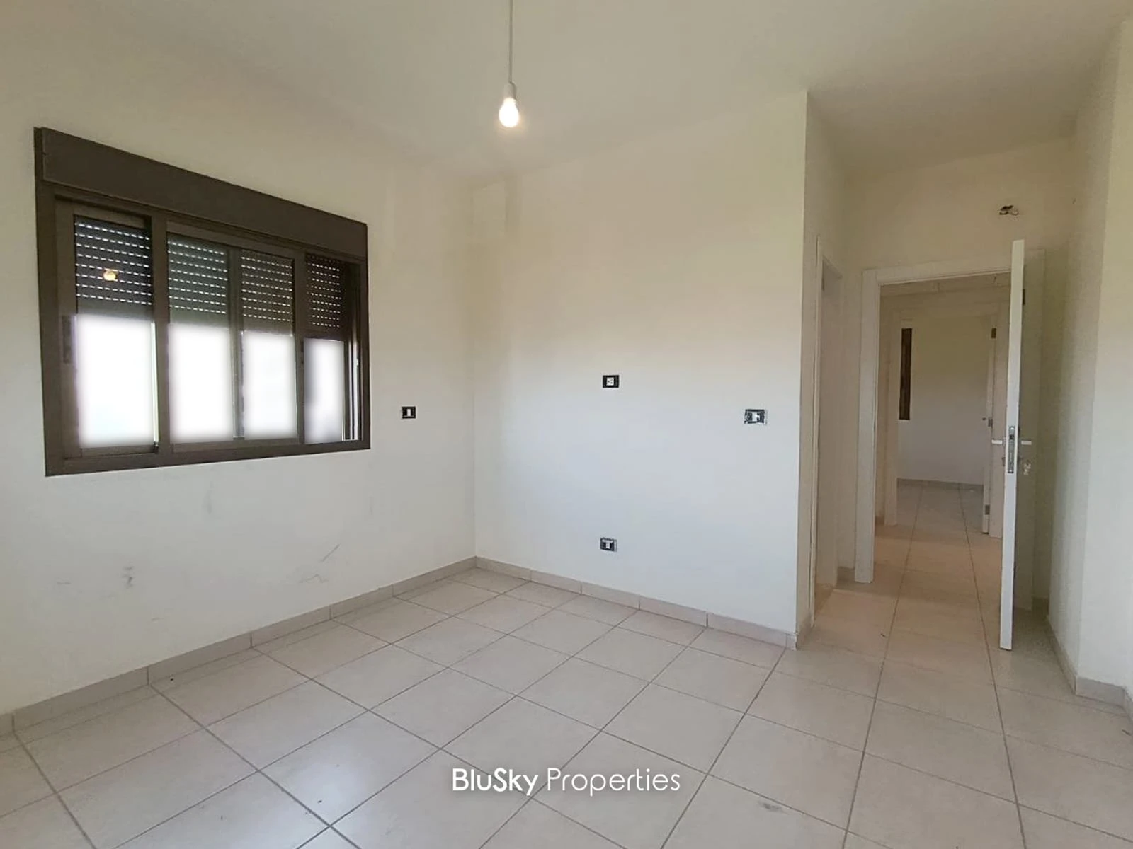 Apartment 270m² with Sea View for Sale in Mehrine — photo 3