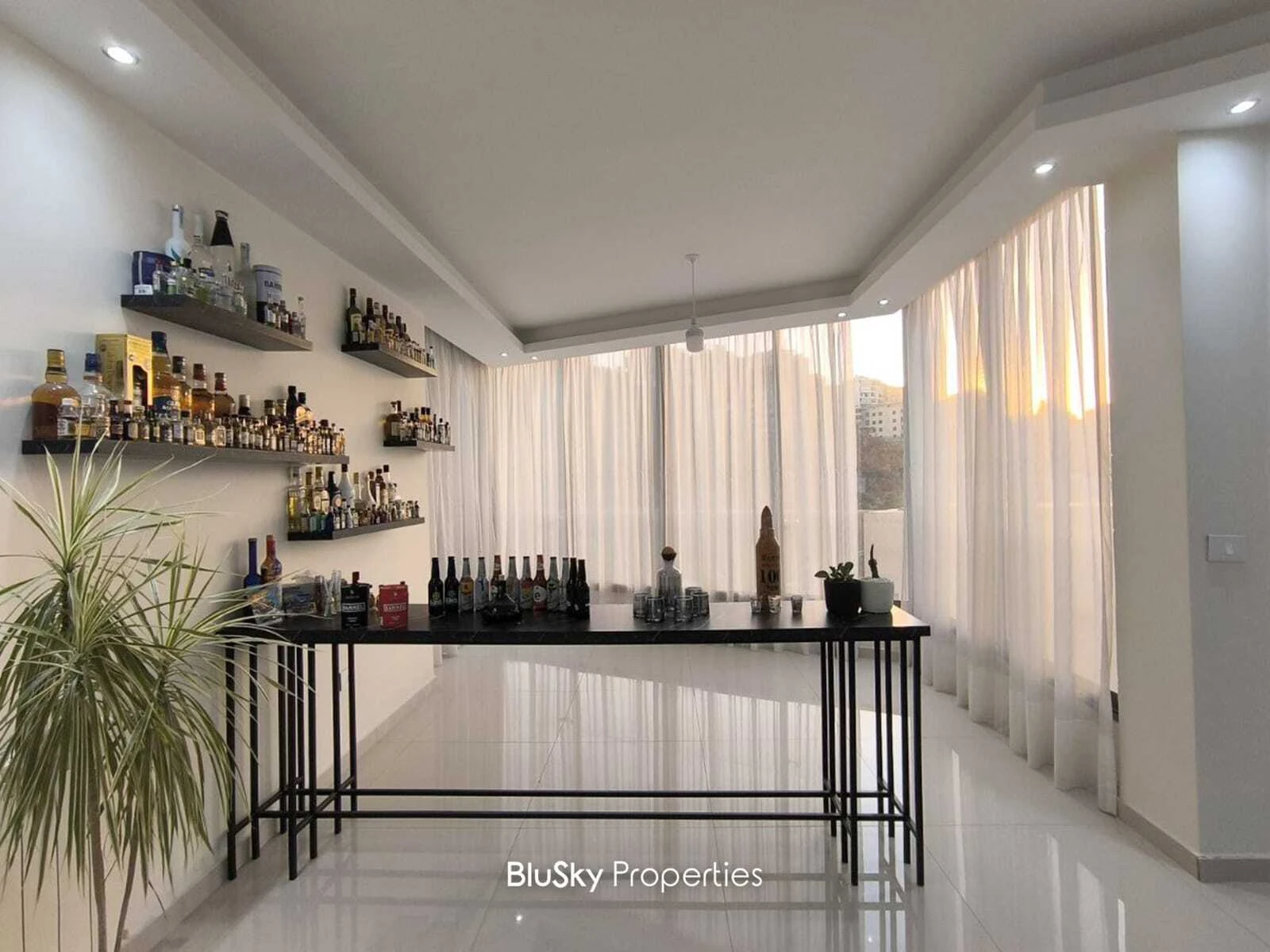 Apartment 200m² Terrace for Sale in Mezher — الصورة 5