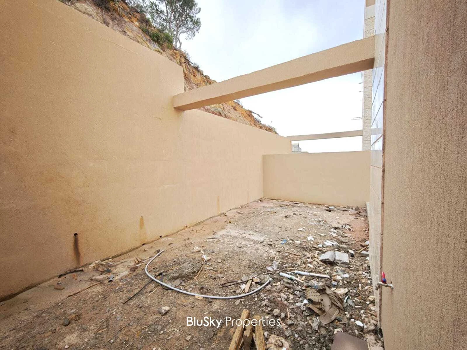 Apartment 125m² Garden for Sale in Mar Moussa — الصورة 3