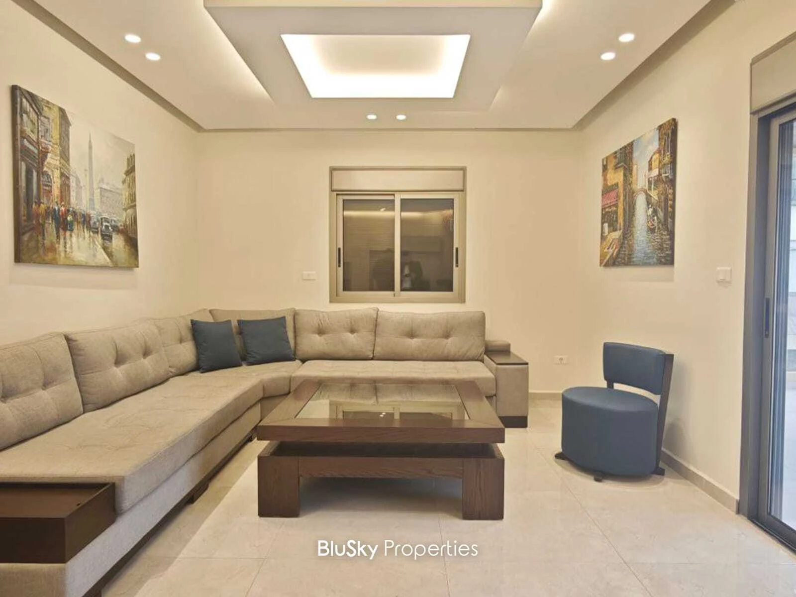 Apartment 135m² Balcony for Rent in Mar Moussa — photo 1