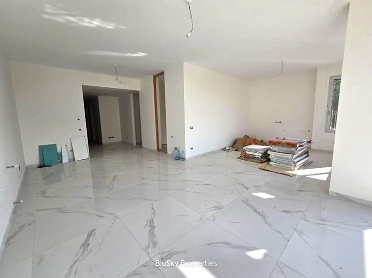 Apartment 200m² Garden for Sale in Monteverde