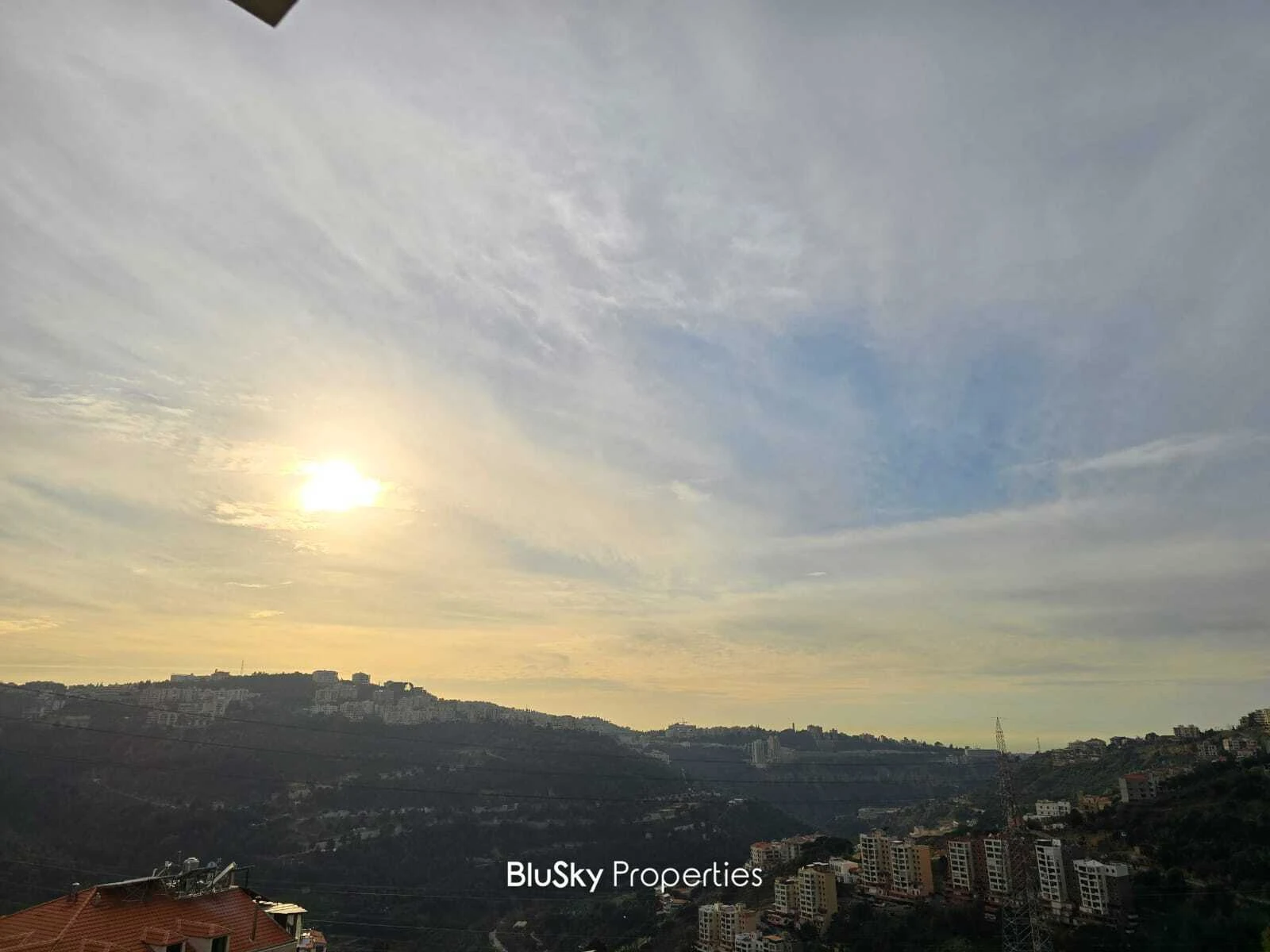 Apartment 210m² Mountain View for Rent in Monteverde — الصورة 2