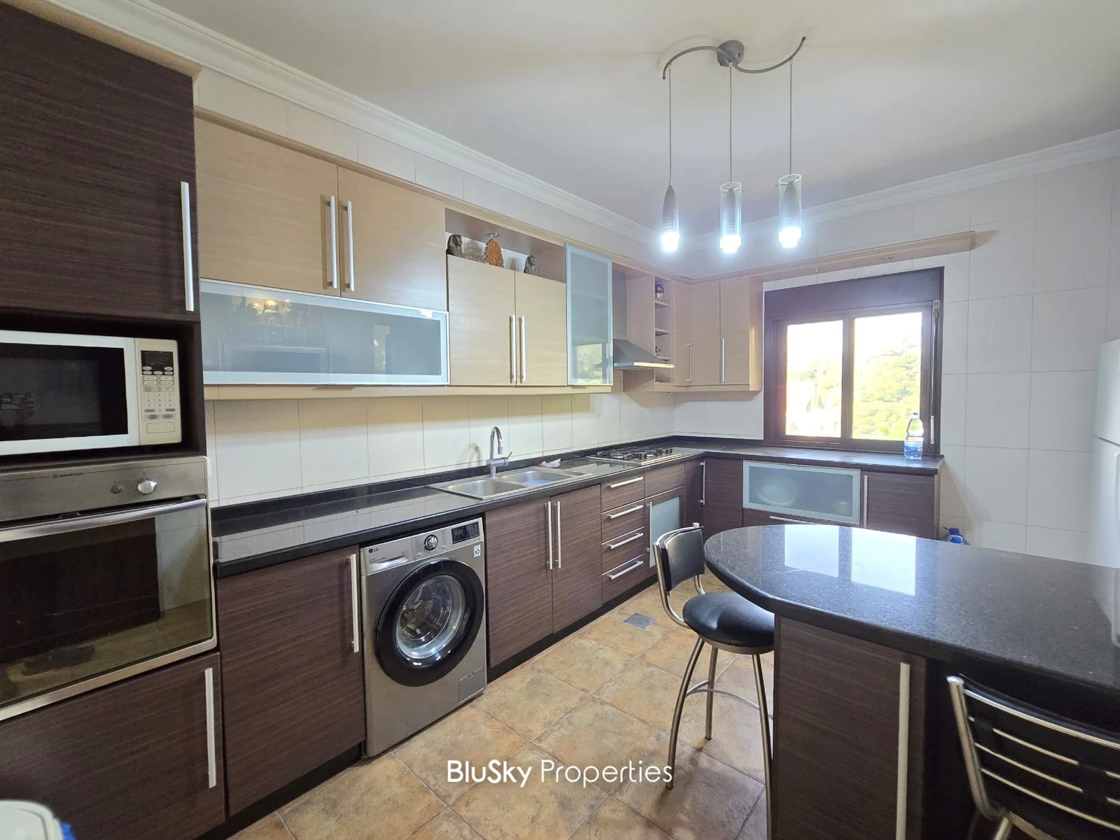 Apartment 240m² with Mountain View for Rent in Monteverde — الصورة 4