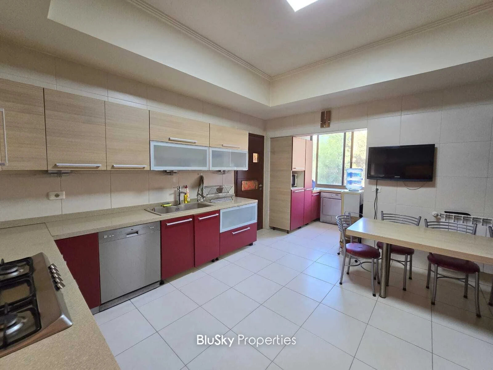 Apartment 300m² Terrace for Rent in Monteverde — الصورة 4
