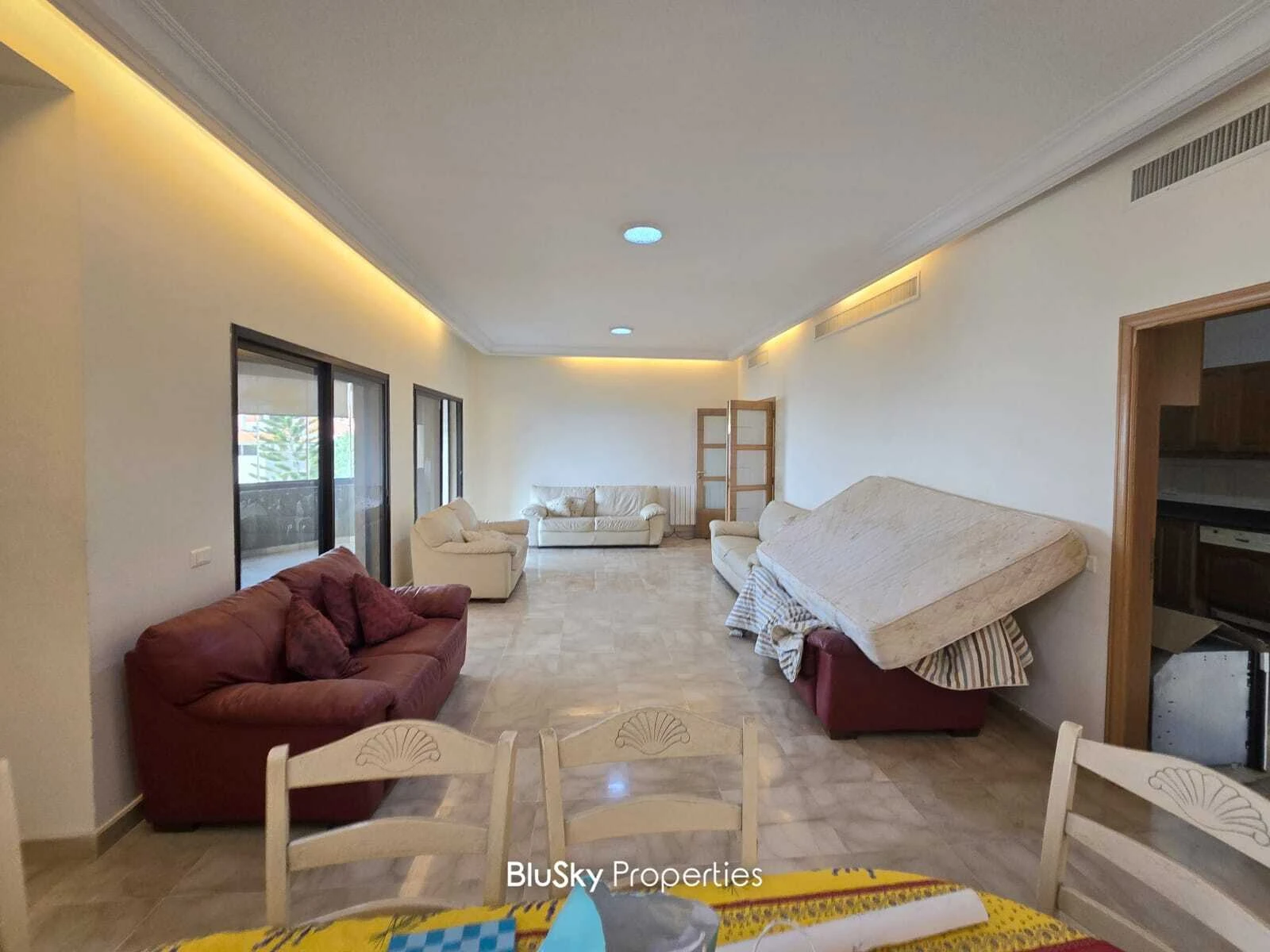 Apartment 300m² Mountain View for Sale in Monteverde — الصورة 2